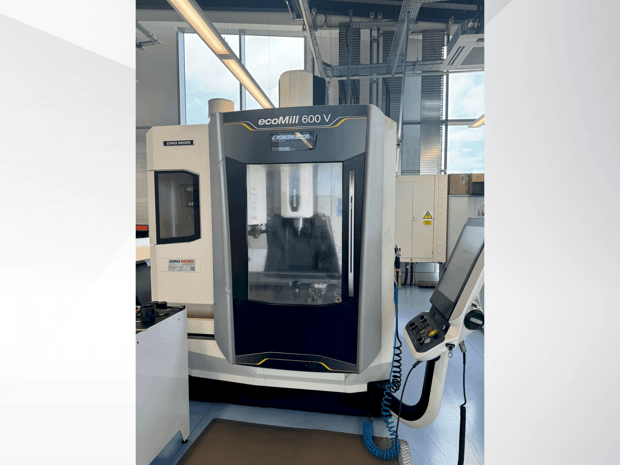 Masina DMG MORI ecoMILL 600V eestvaade