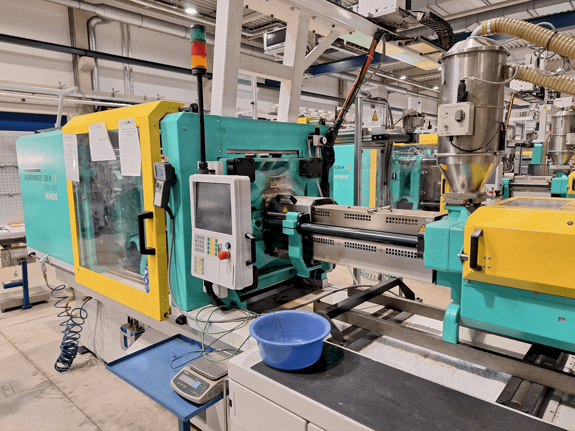 Masina Arburg 520 H 1500-400 eestvaade