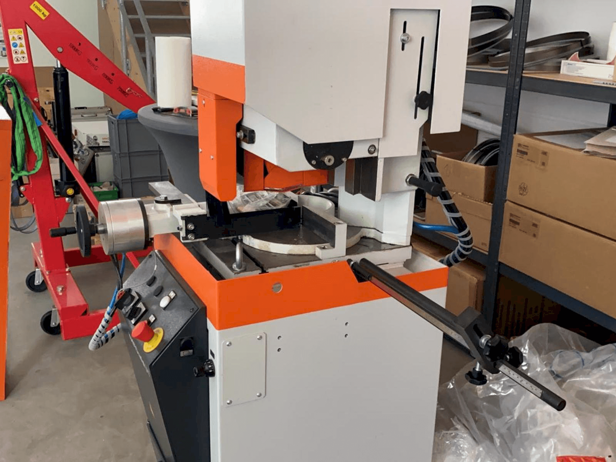 Masina KASTO Radial U7 vasaku külje vaade