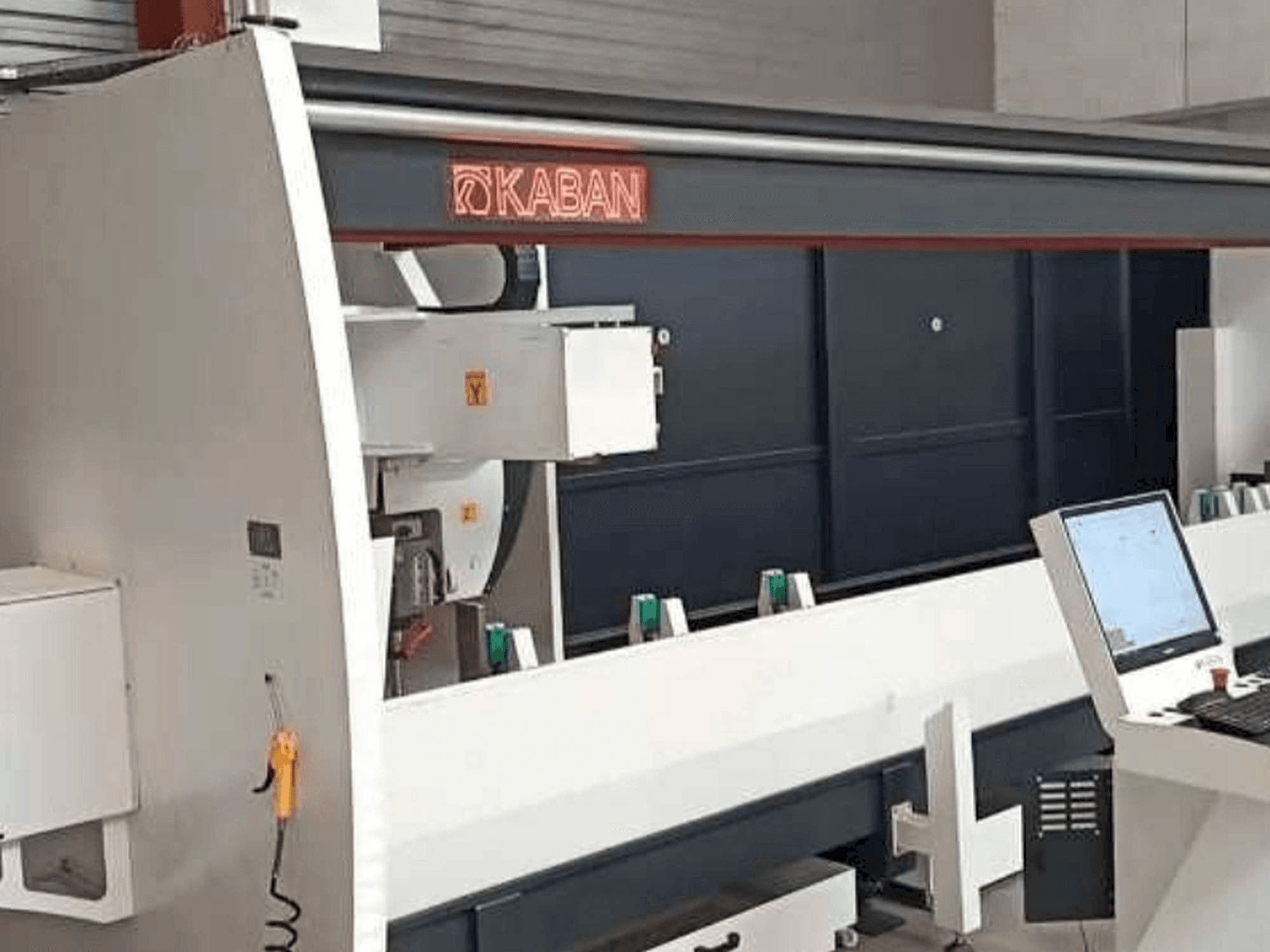 Masina KABAN ZC4035 eestvaade