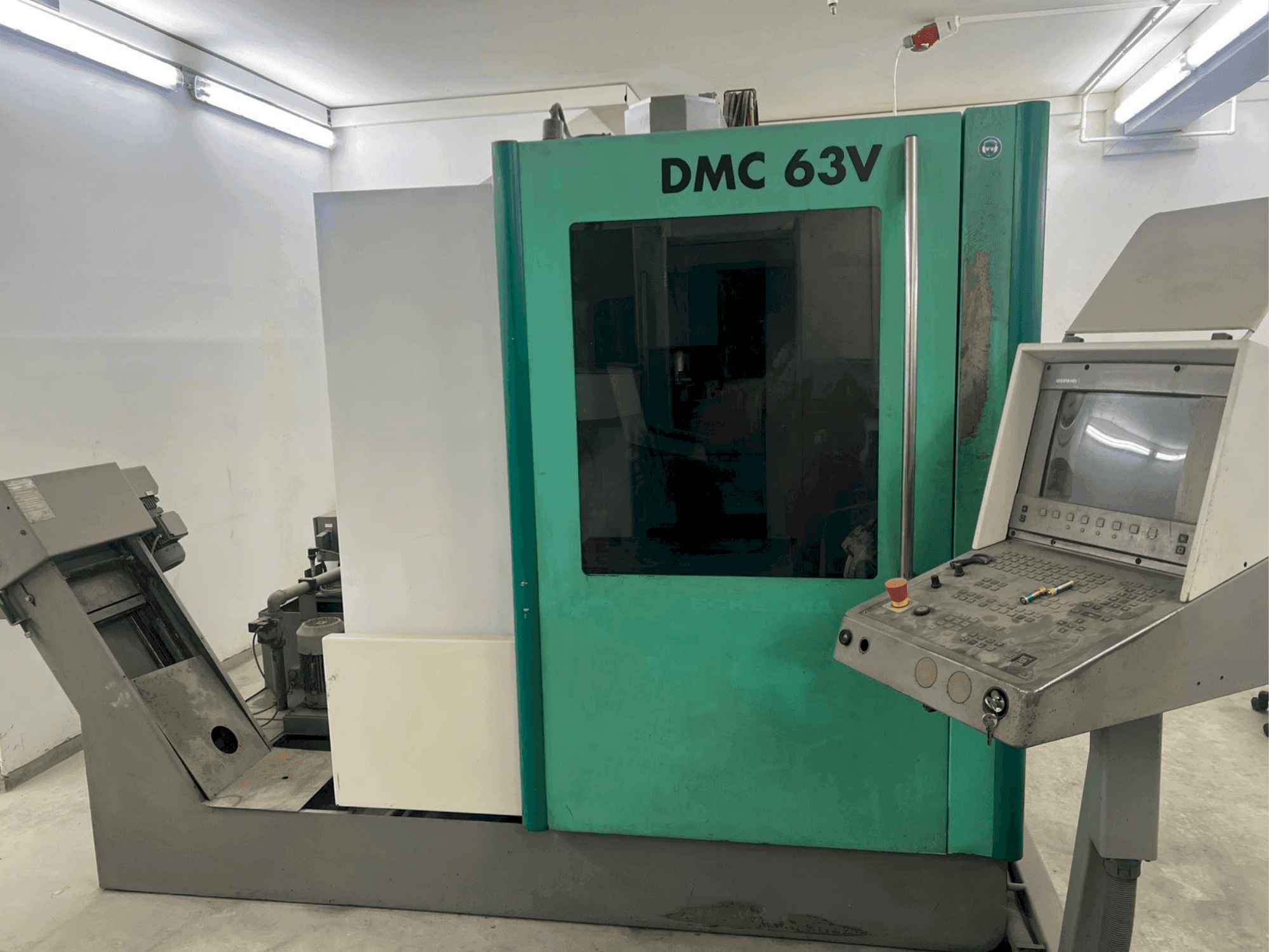 Masina DECKEL MAHO DMC 63V eestvaade