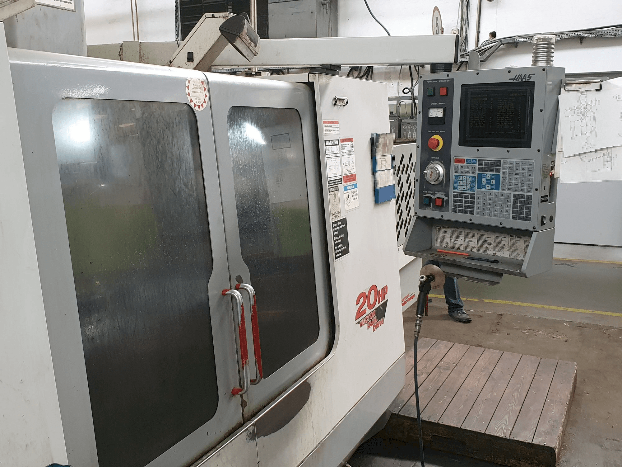 Masina HAAS VF-3 eestvaade