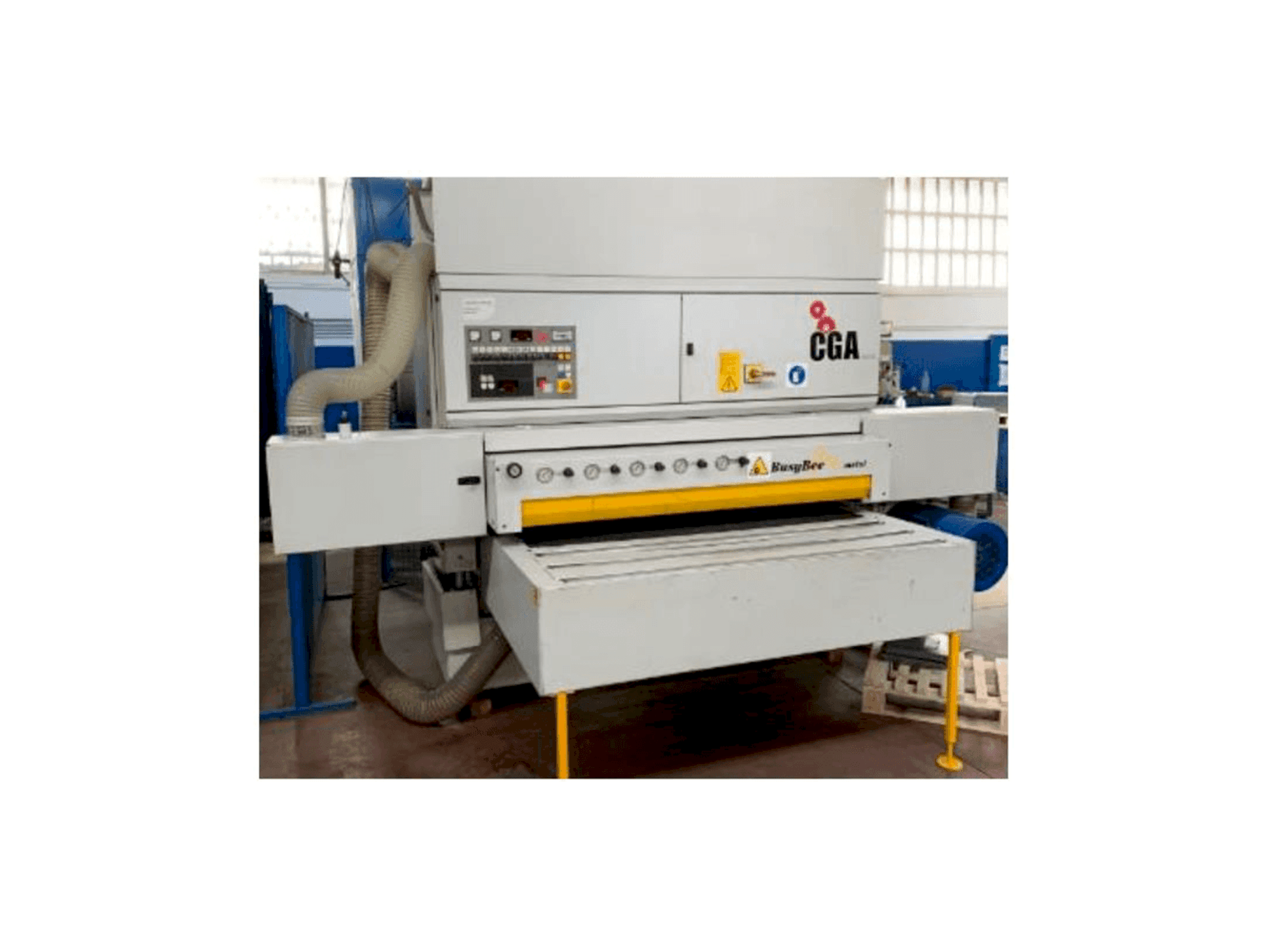 Masina CGA BUSY BEE 1600/33-2020 eestvaade