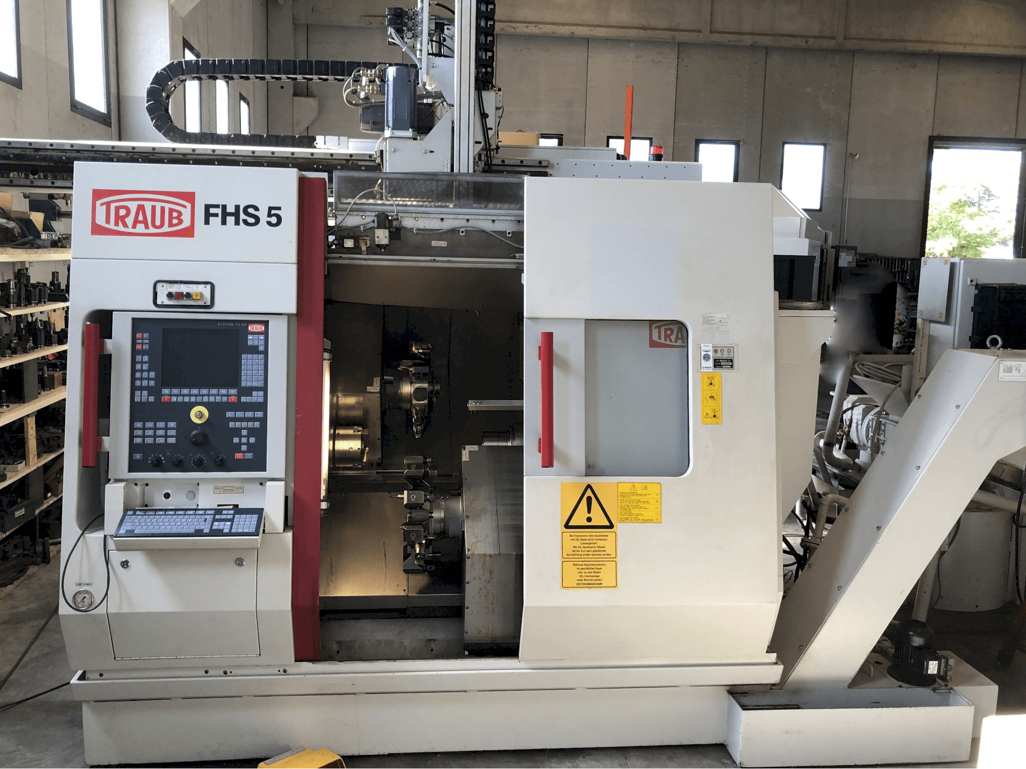 Masina TRAUB TNC 42 eestvaade