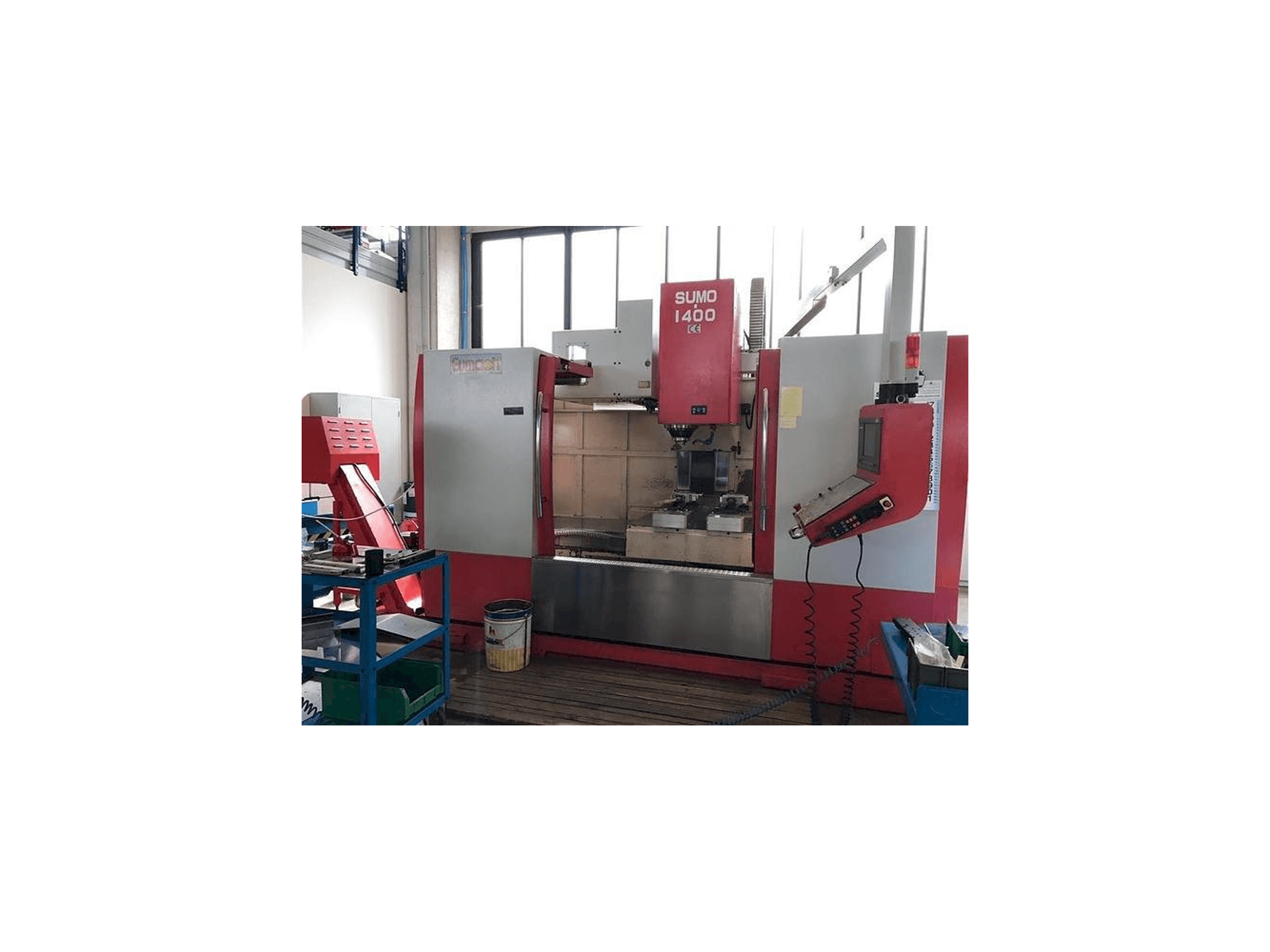 Masina Eumach SUMO 1400 eestvaade