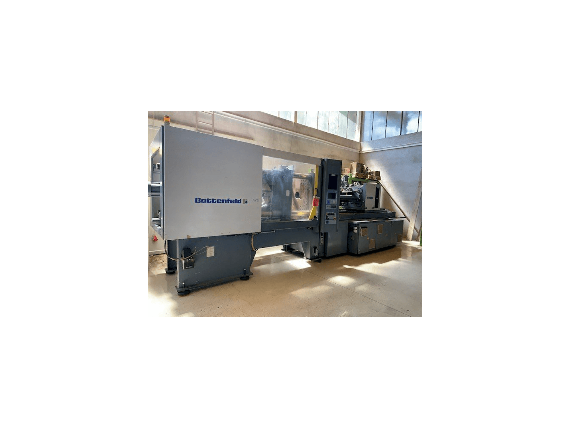 Masina Battenfeld BA 3500/1900 BK vasaku külje vaade