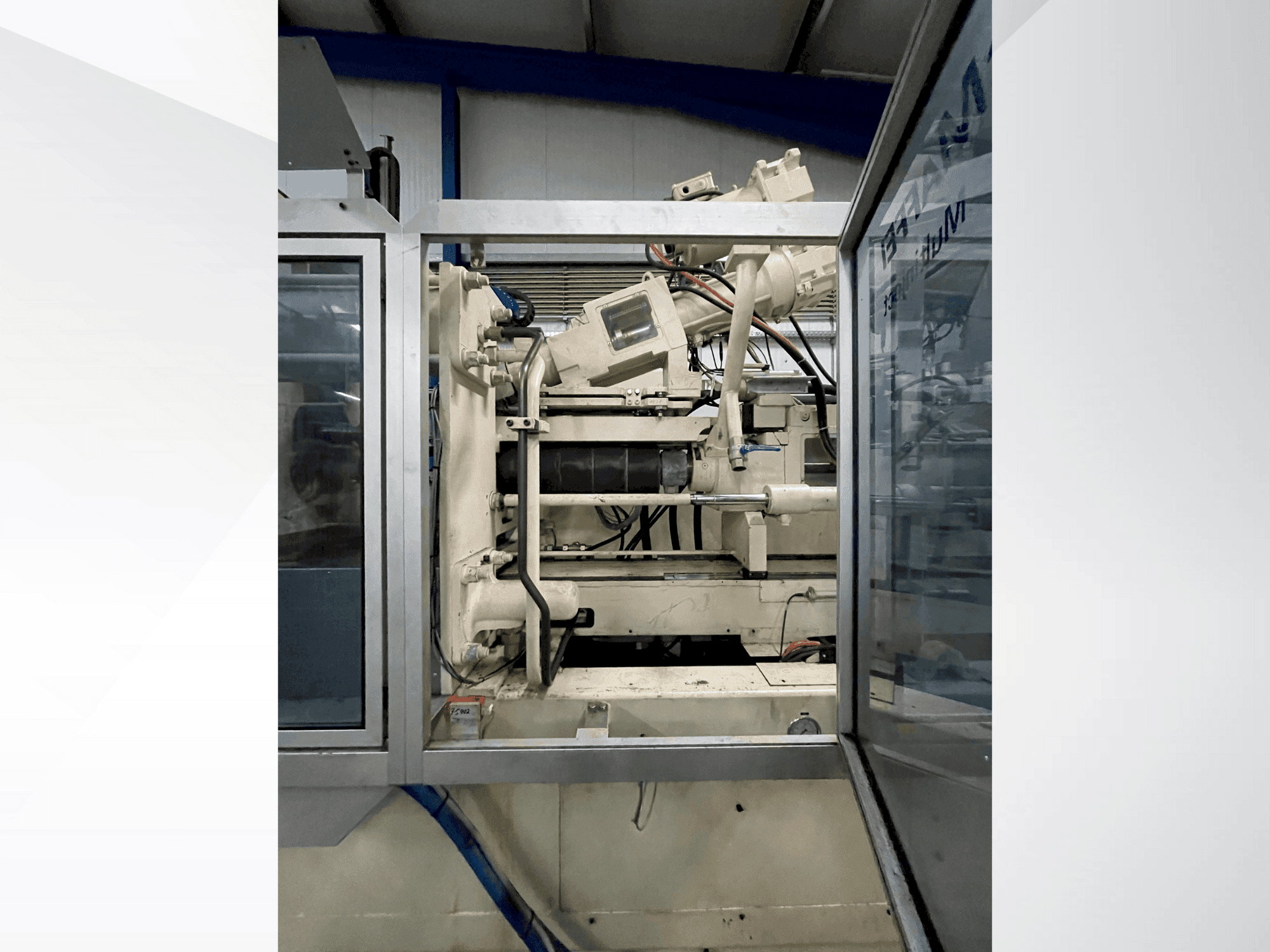 Masina Krauss Maffei 300-1400-390-3-CZ eestvaade