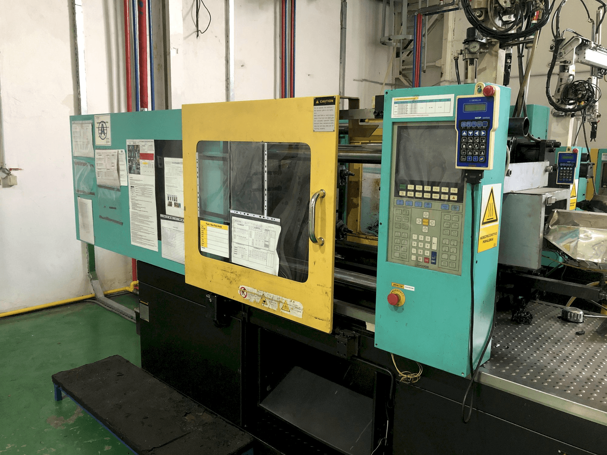 Masina Hyundai K-150V eestvaade