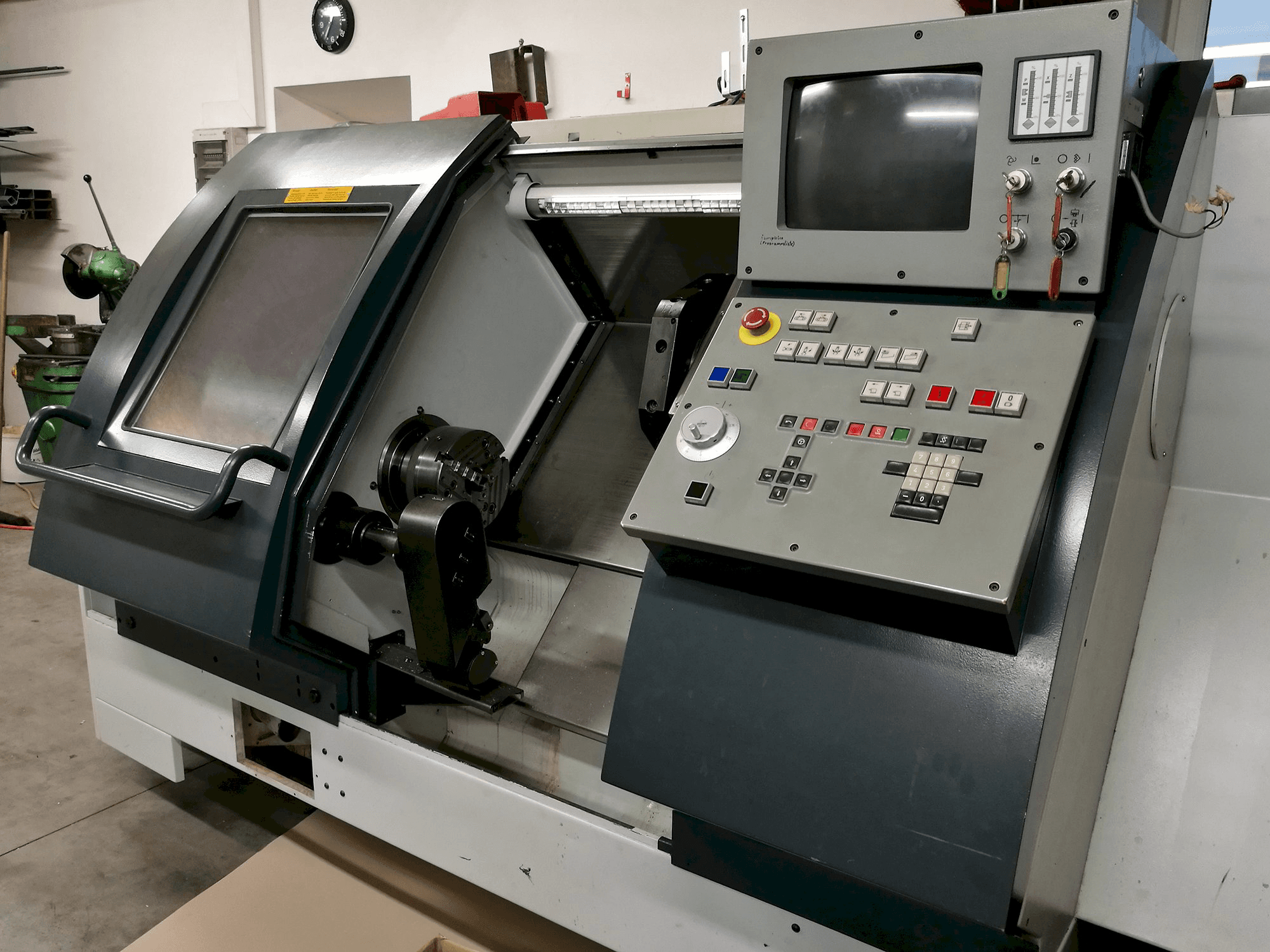 Masinavaade Gildemeister CTX 400 paremalt