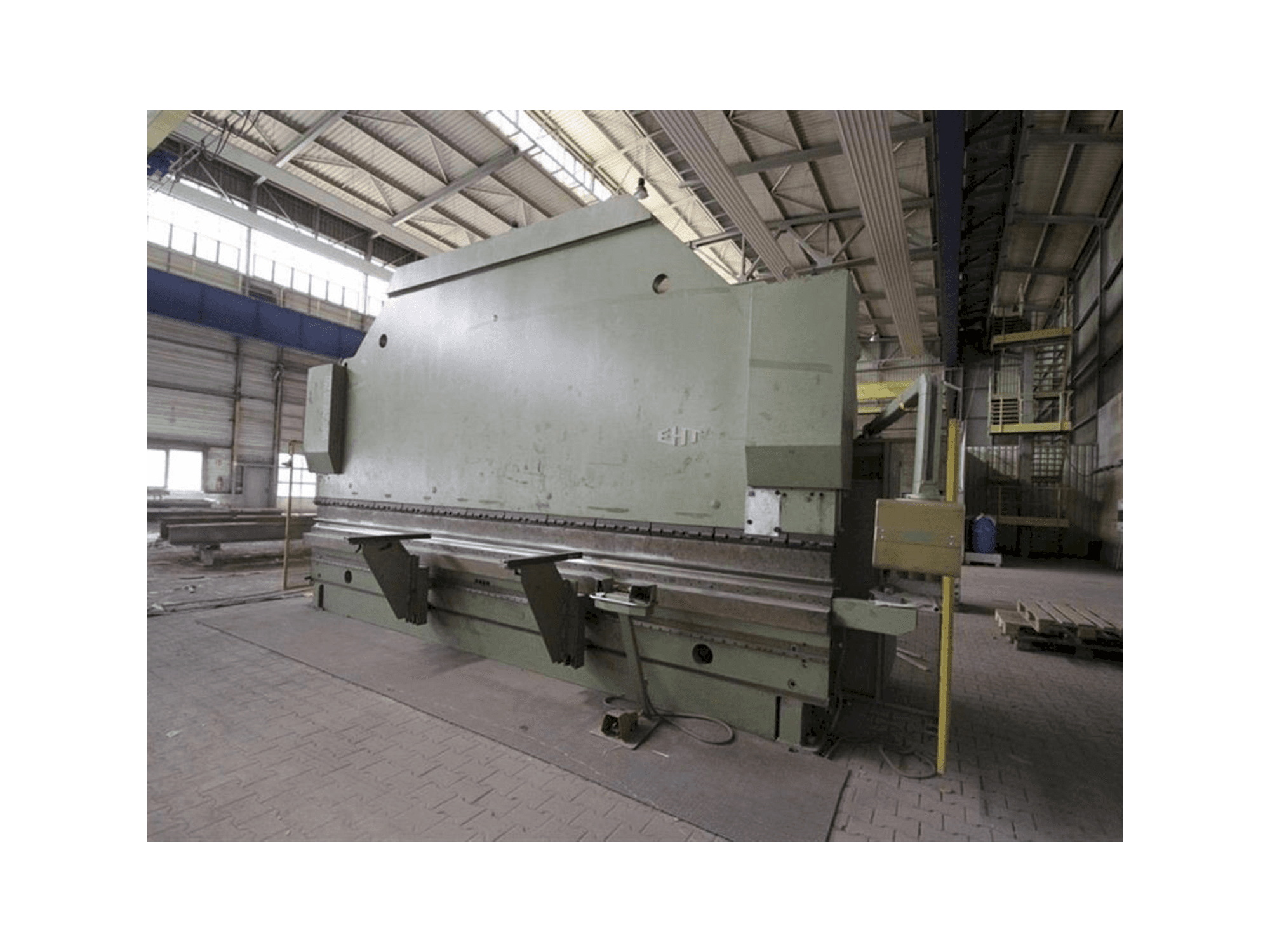 Masina EHT Variopress 250 60 parema külje vaade