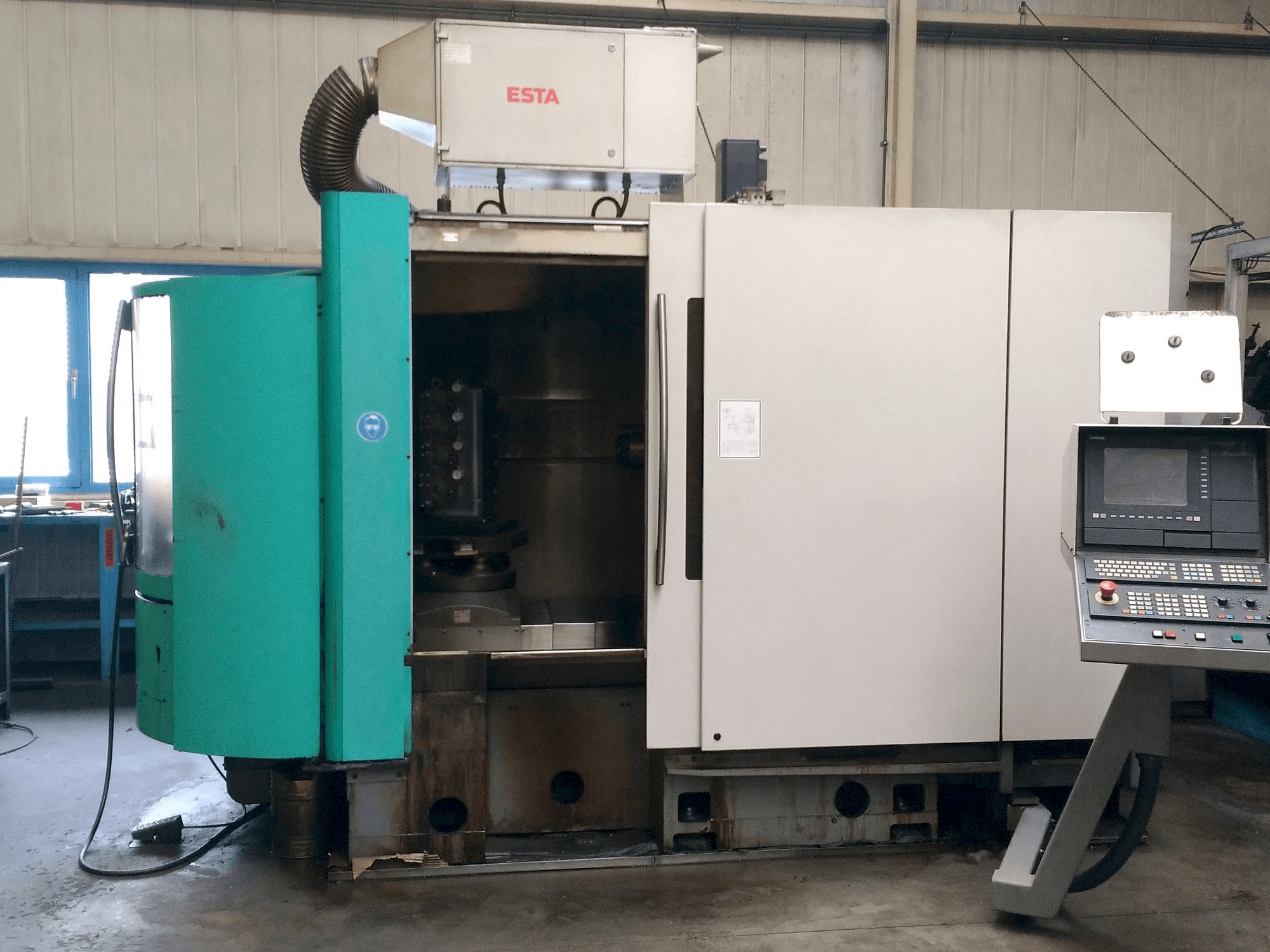 Masina DECKEL MAHO DMC 60H eestvaade