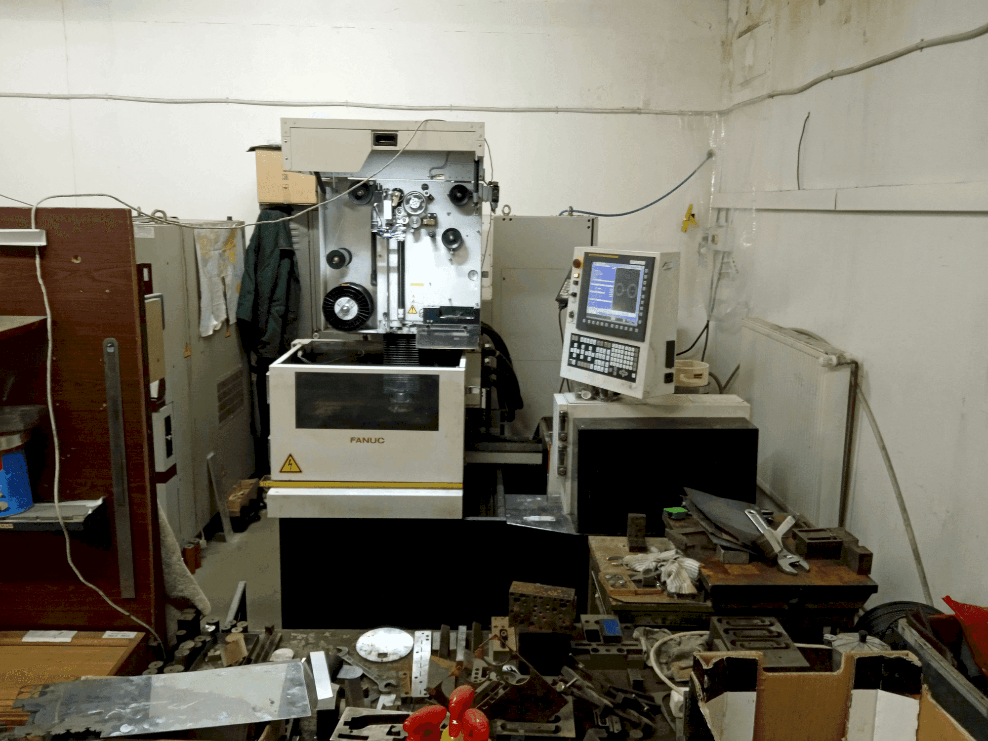 Masina FANUC Robocut Alpha 0iE eestvaade