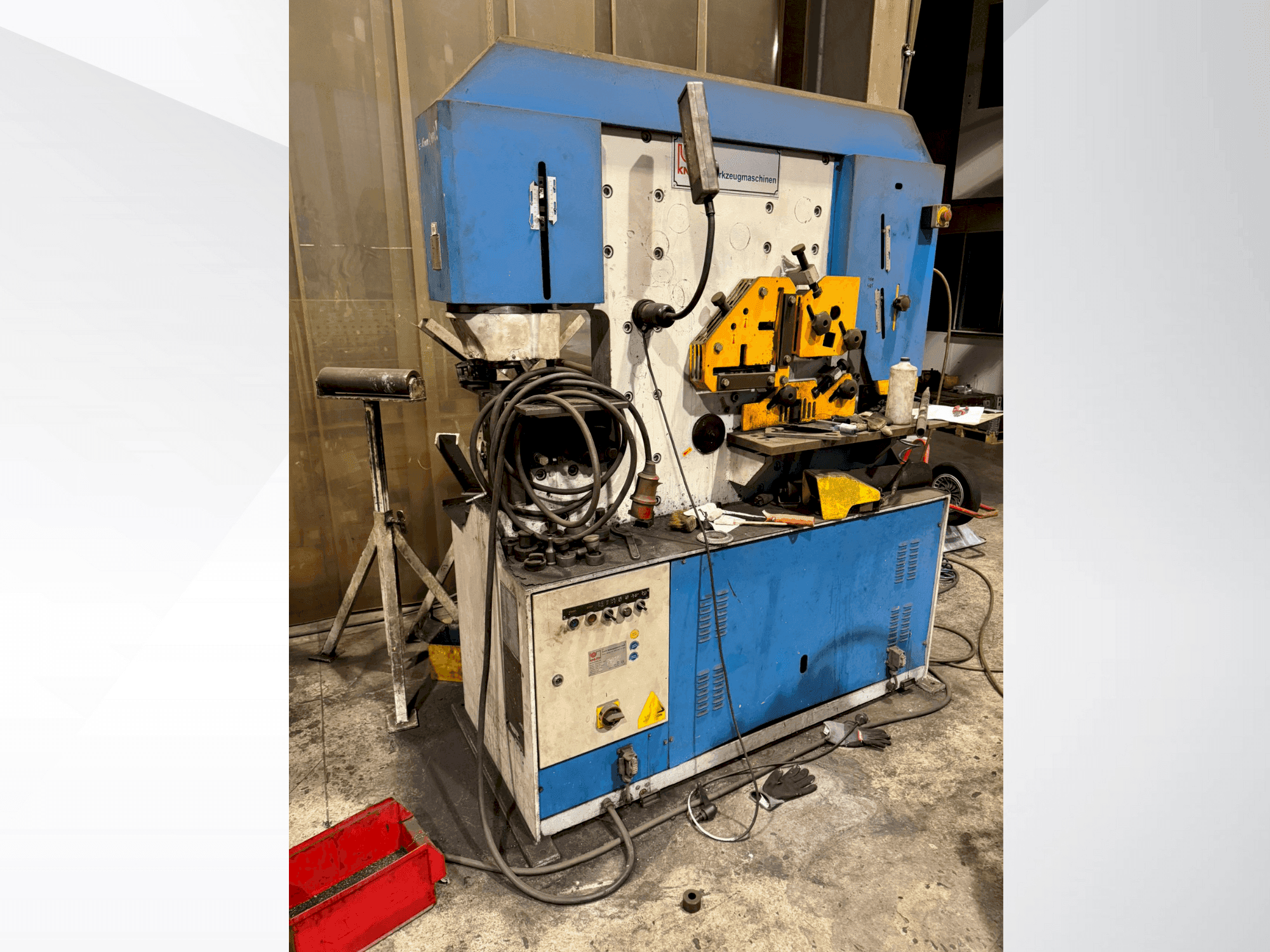 Masina KNUTH HPS 80/1500 eestvaade