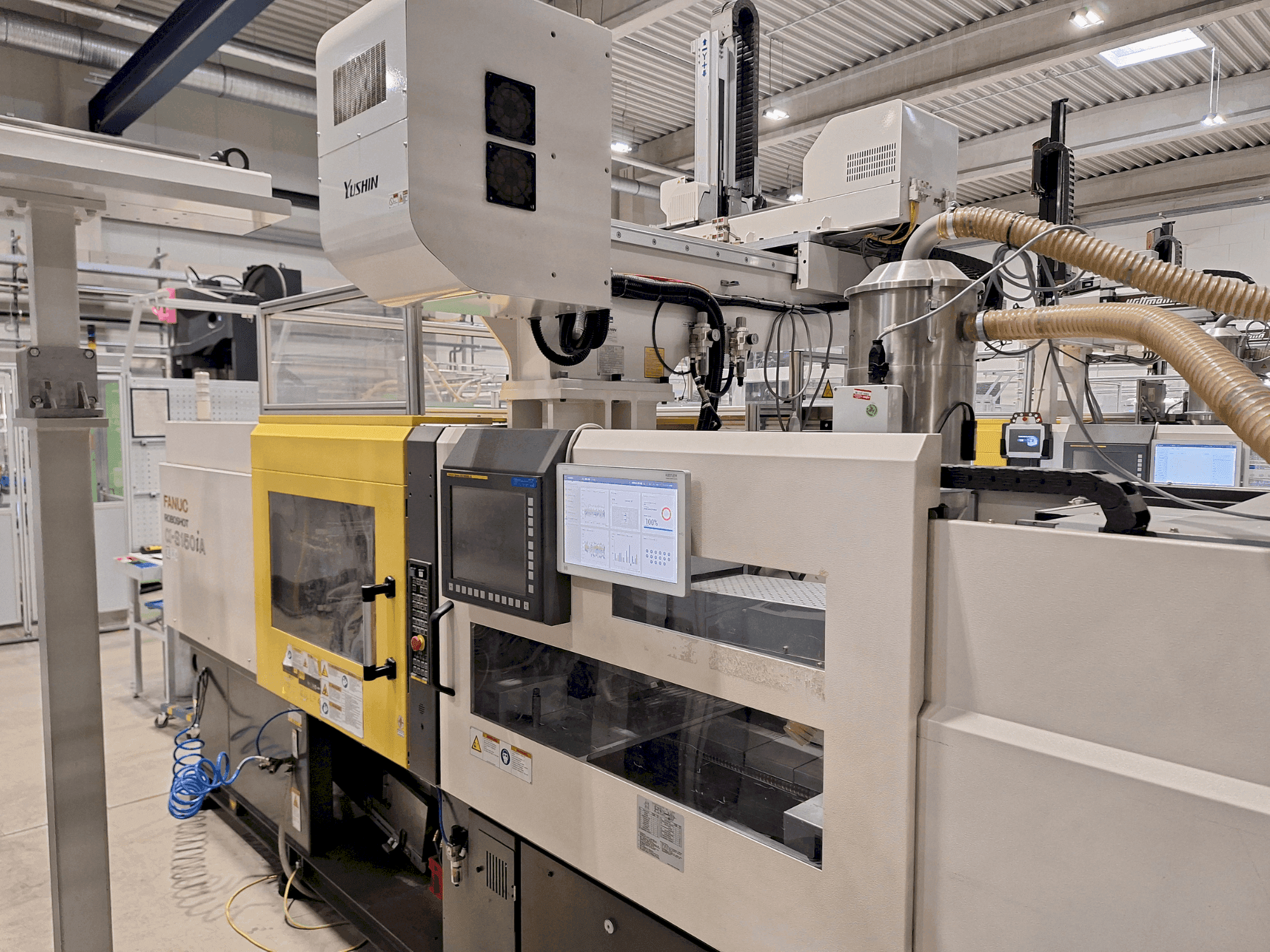 Masina FANUC Roboshot S150iA eestvaade