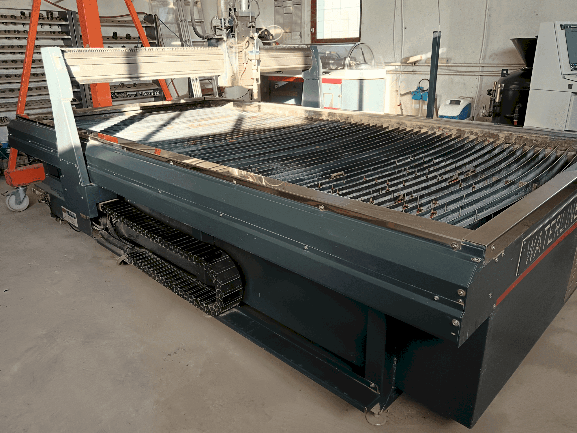 Masina Waterjet Italy WL510 eestvaade