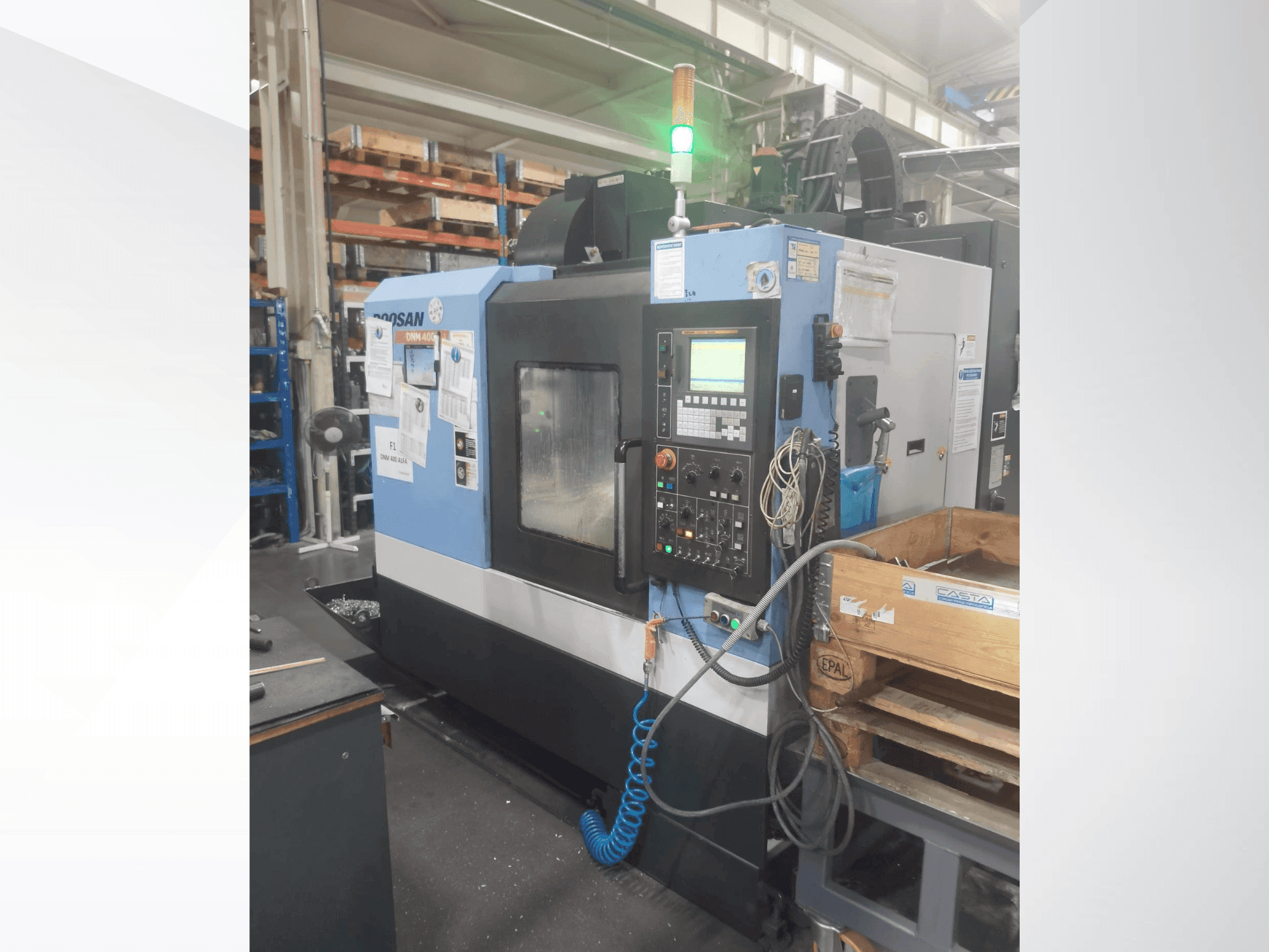 Masina DOOSAN DNM 400A eestvaade