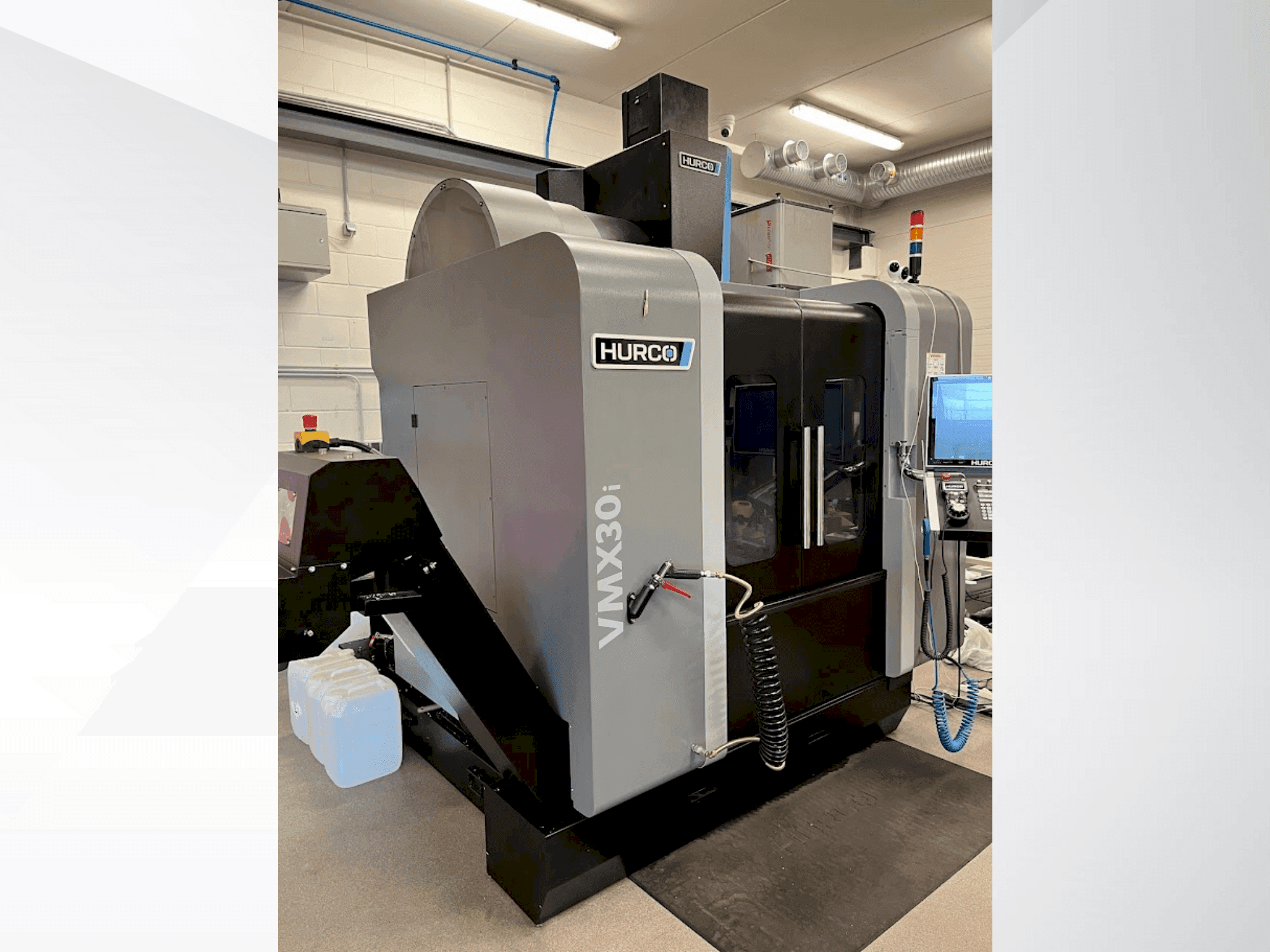 Masina Hurco VMX30i eestvaade