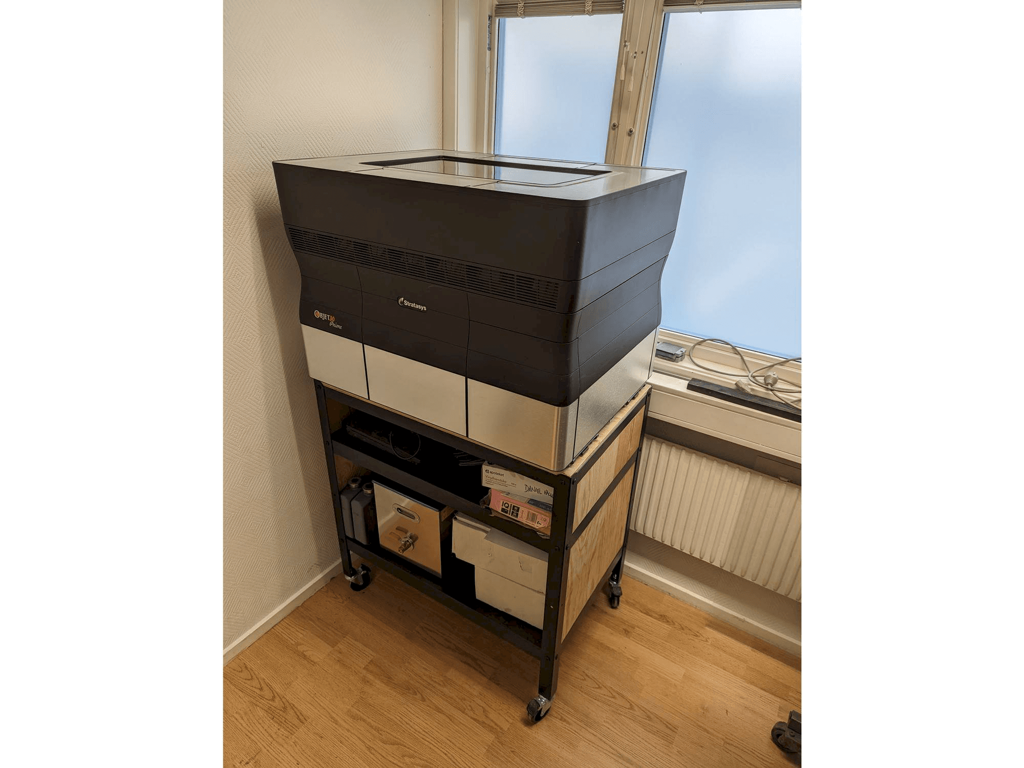Masina Stratasys objet30 V3 pro eestvaade