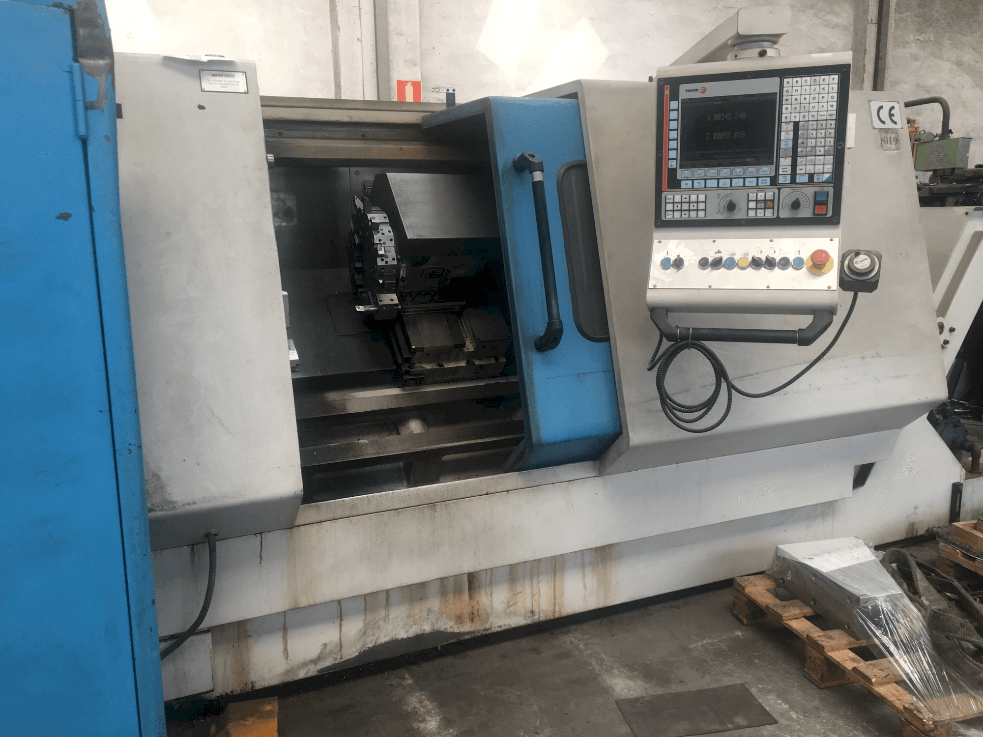 Masina Lealde TCN10-L eestvaade