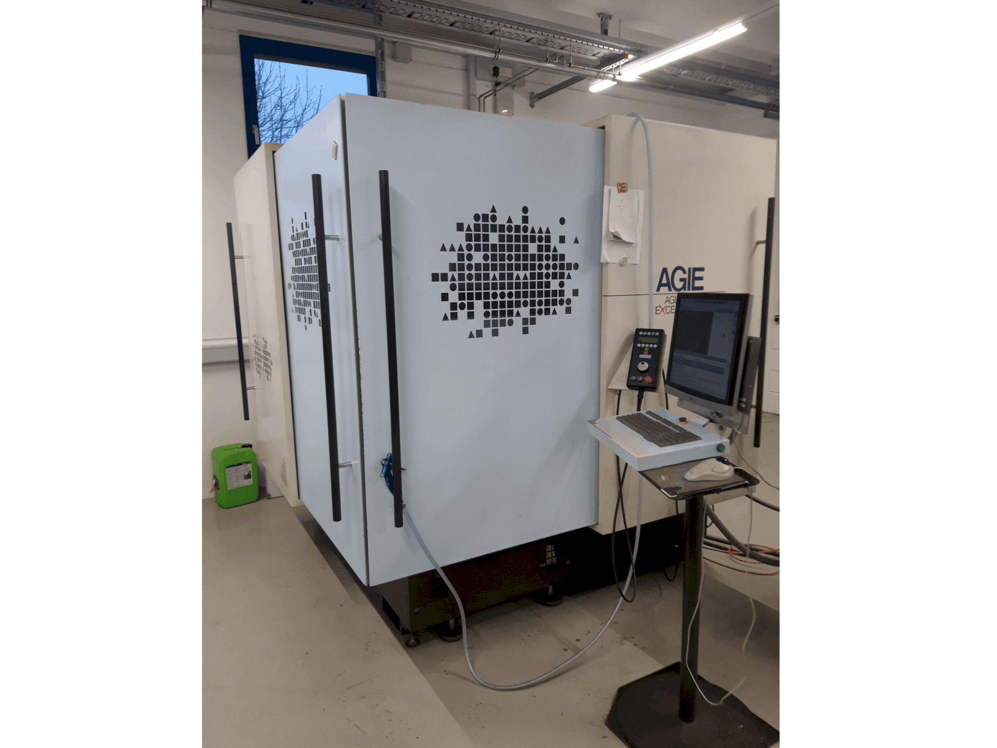 Masina AGIE Agiecut Excellence 2F eestvaade