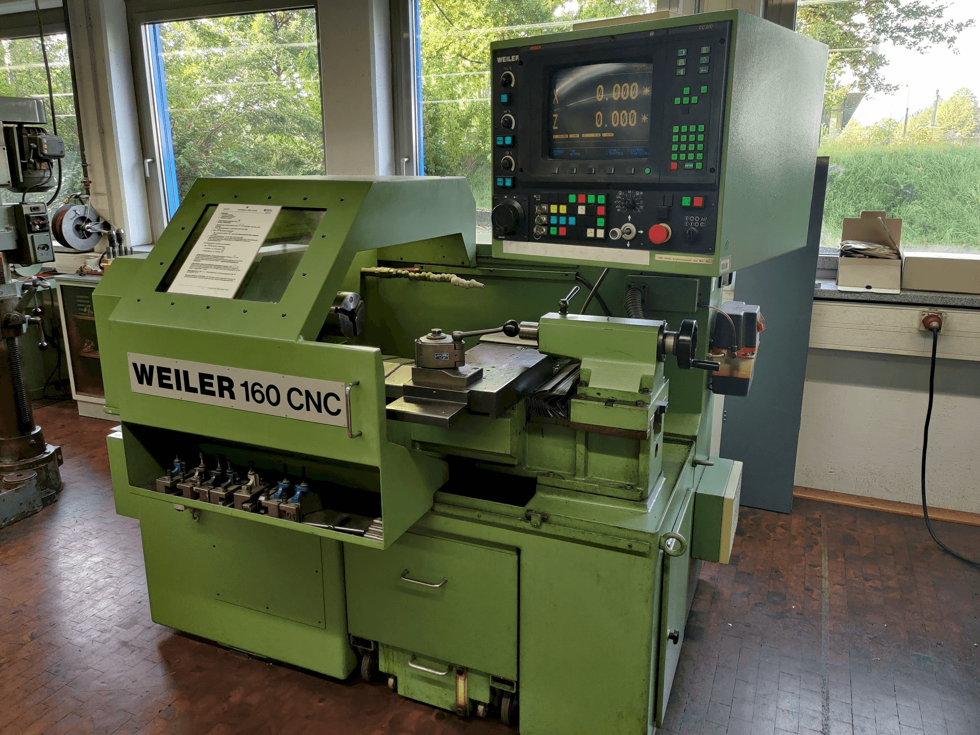 Masina Weiler 160 CNC eestvaade