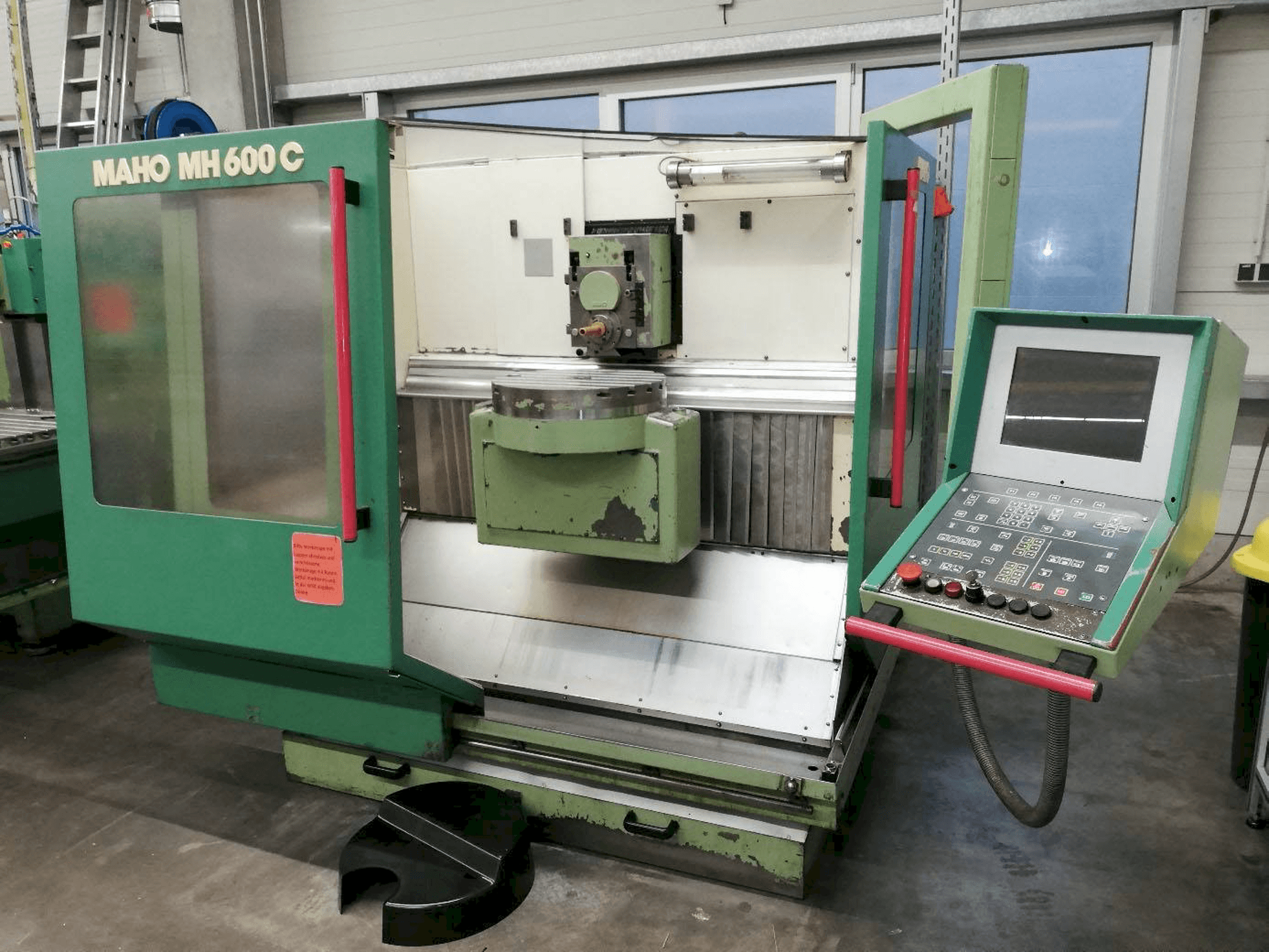 Masina Maho MH 600 C vasaku külje vaade