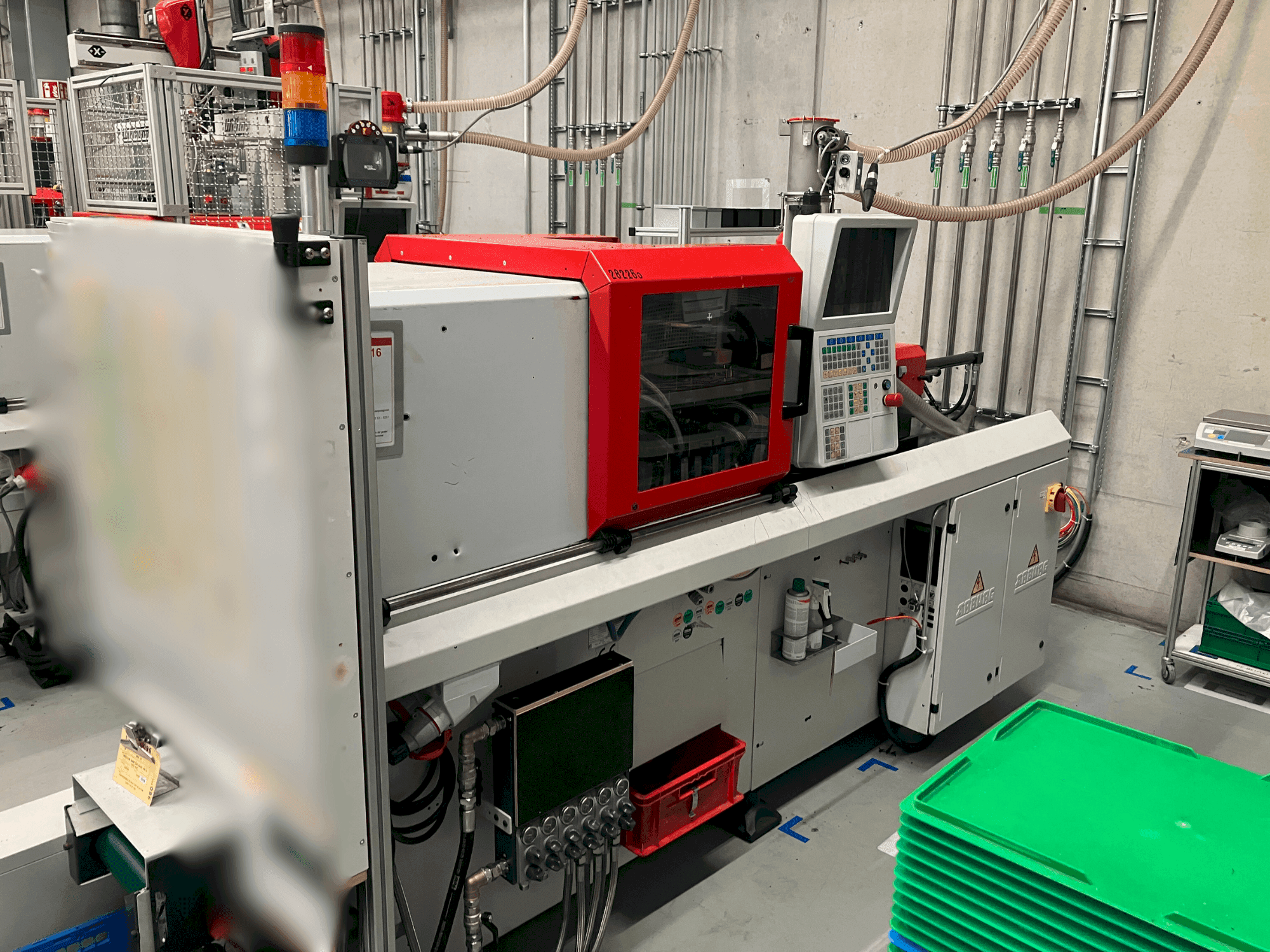 Masina Arburg Allrounder 270 S 250-60 eestvaade