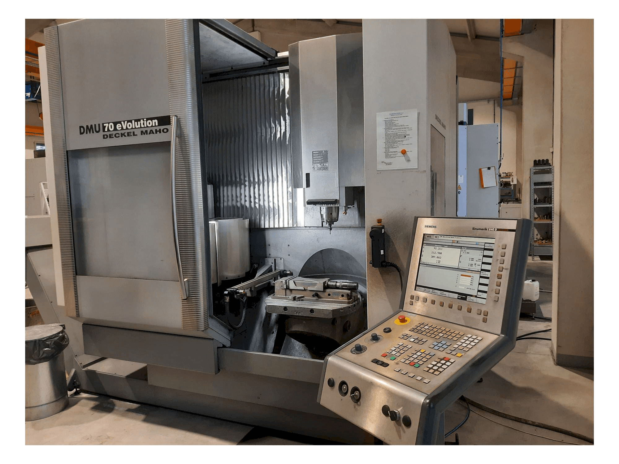 Masina DMG DMU 70 eVolution eestvaade