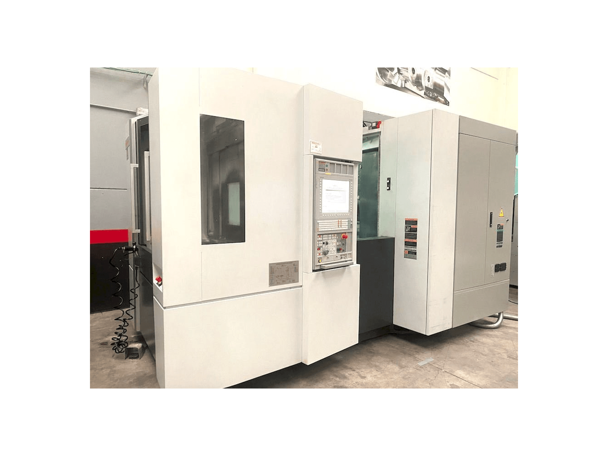Masina MORI SEIKI NH 5000 DCG eestvaade