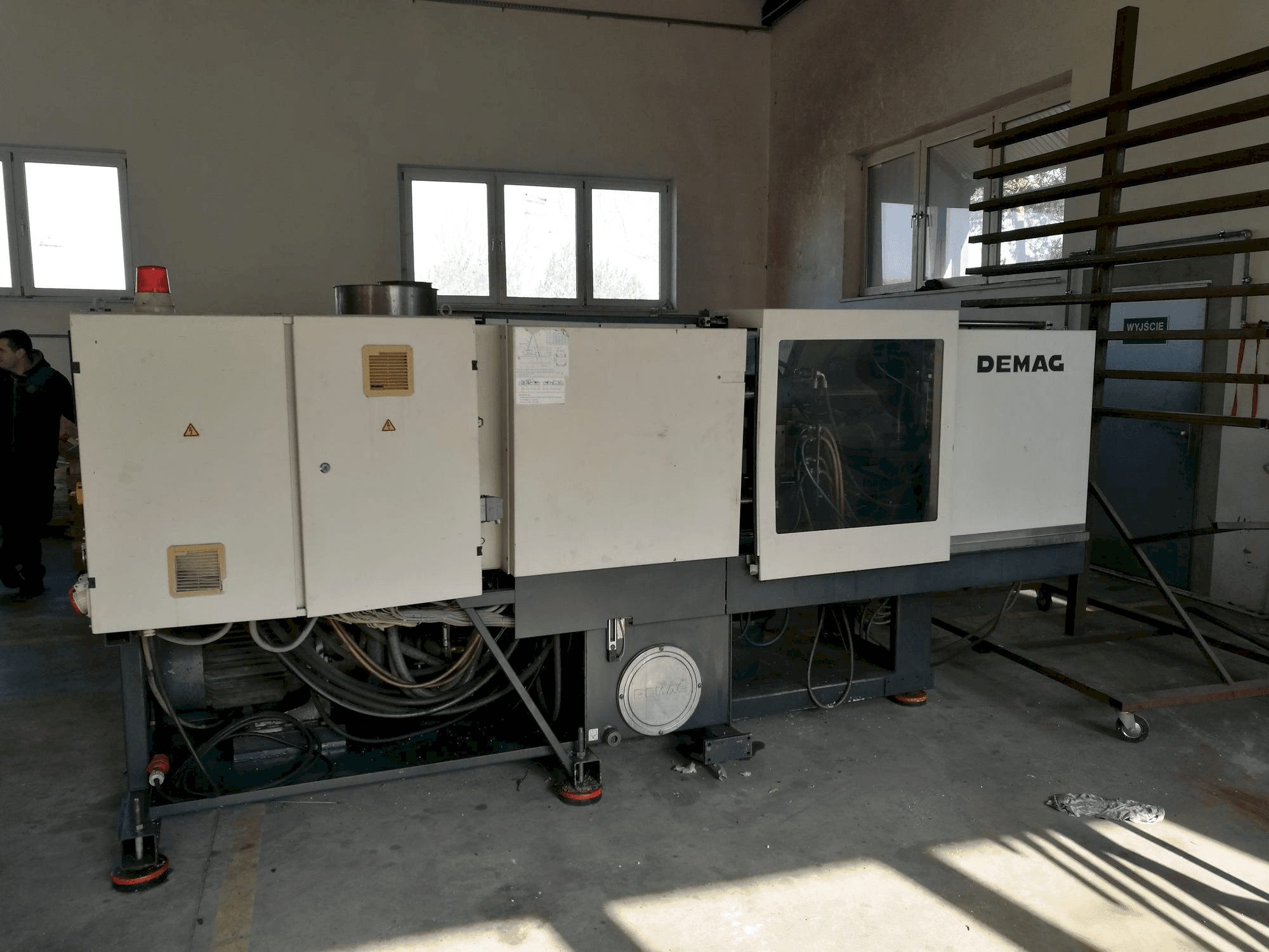 Masina DEMAG ERGOtech - compact 800-310 eestvaade