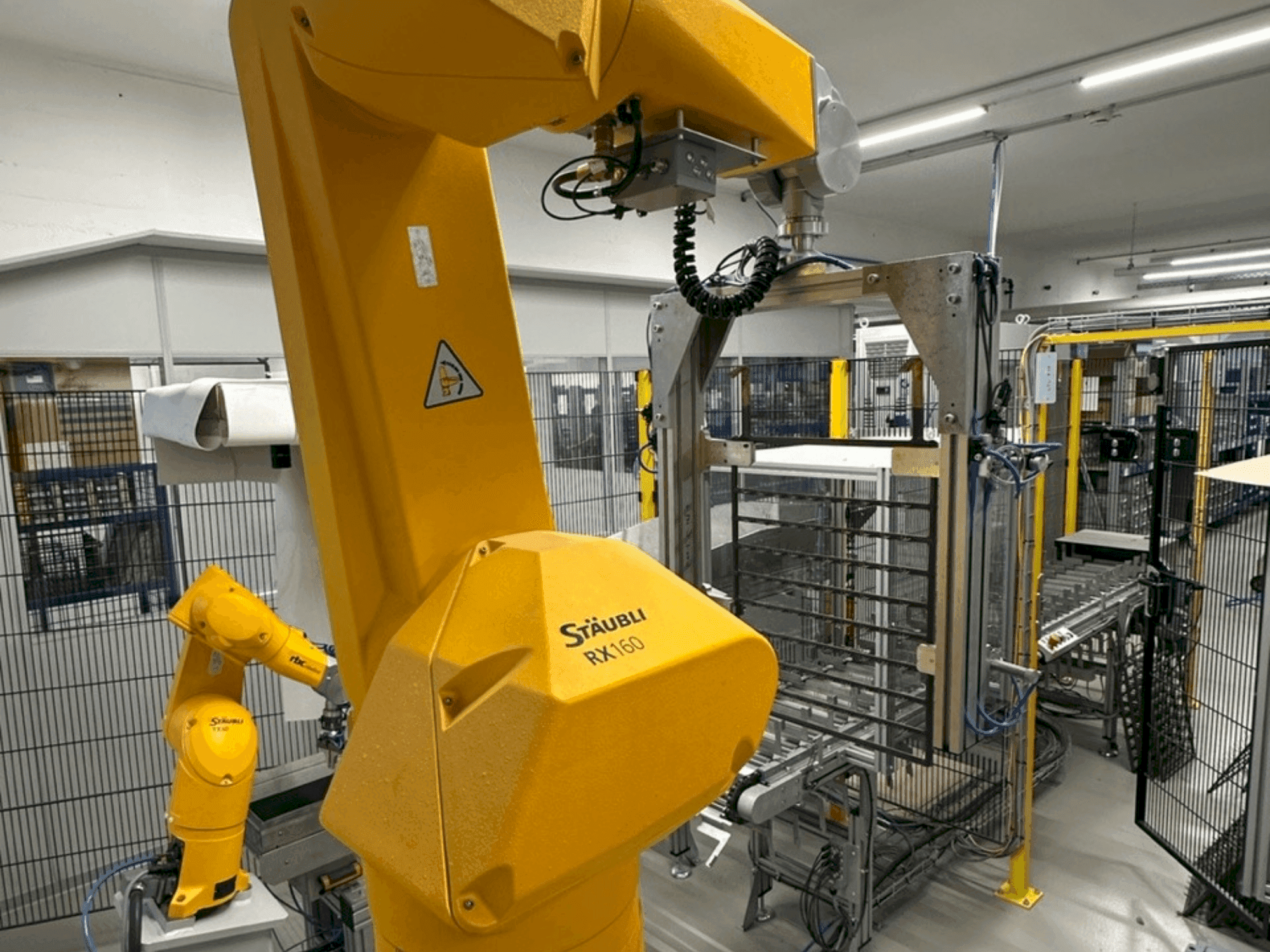 Masina STAUBLI RX160 eestvaade