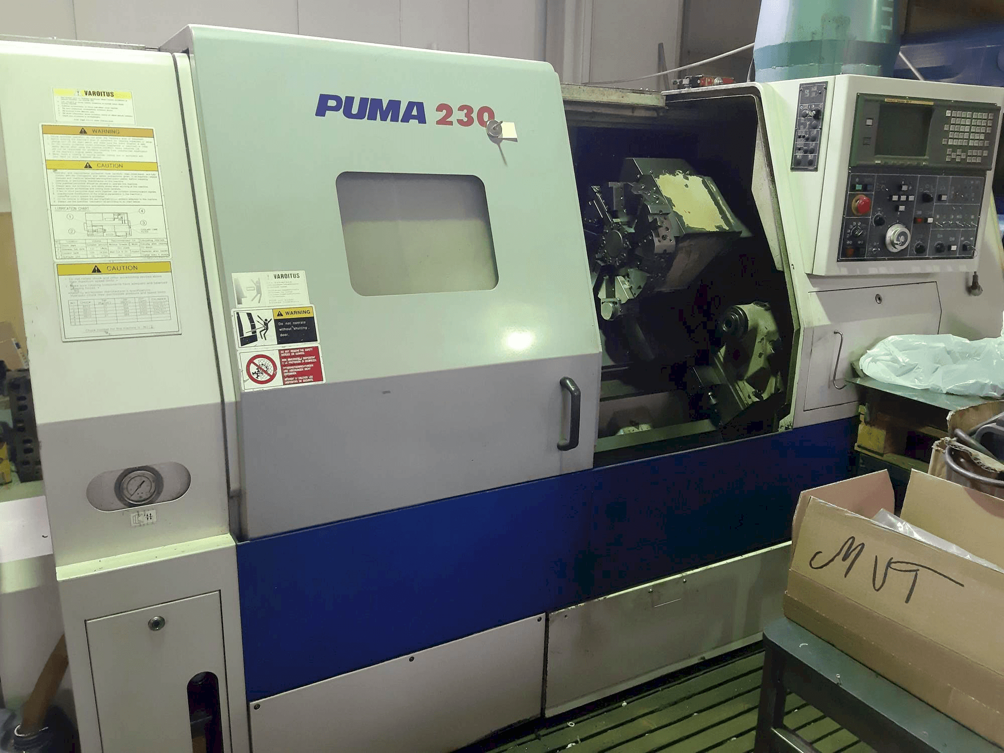 Masina DAEWOO PUMA 230 eestvaade