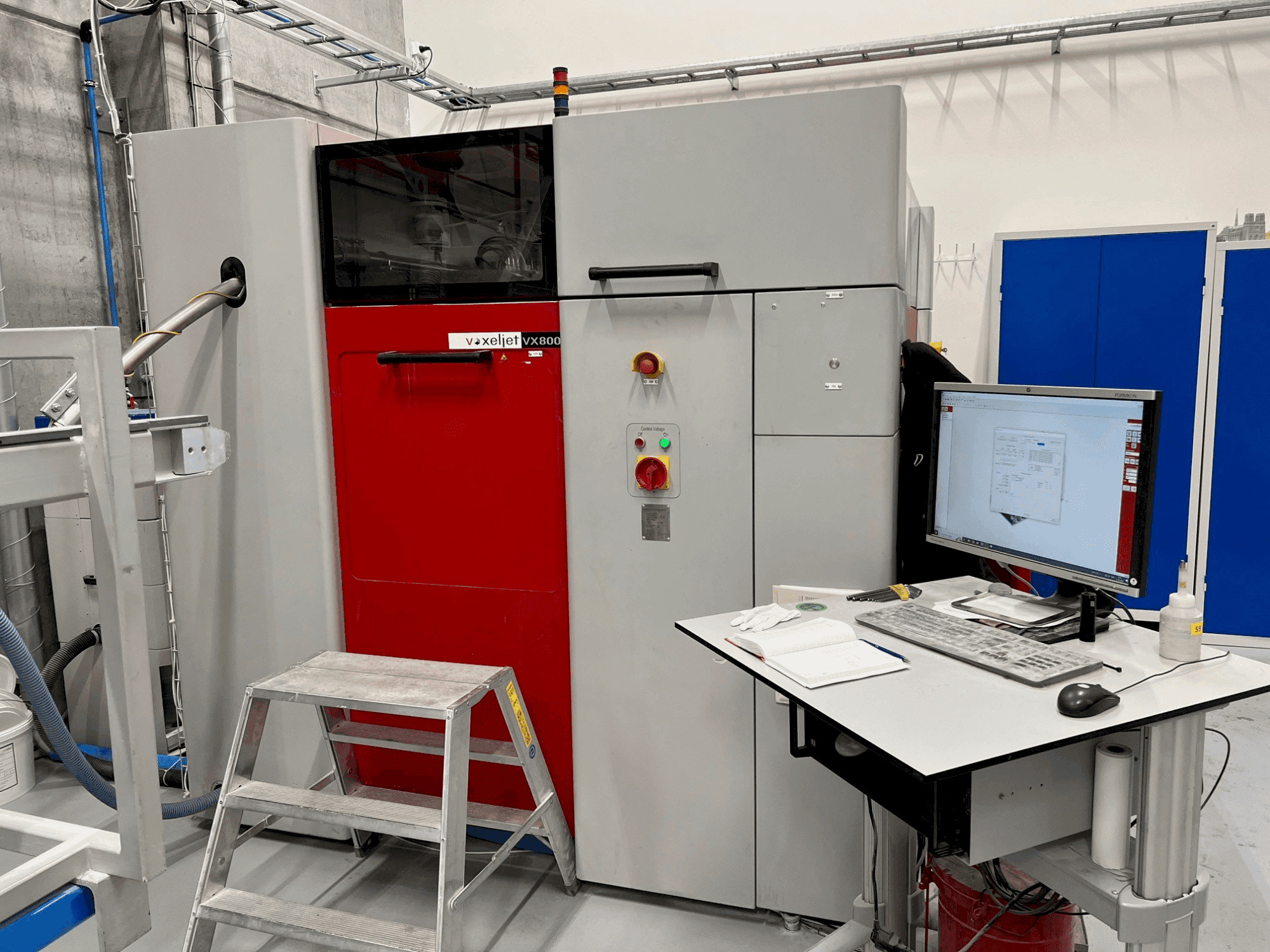 Masina VOXELJET VX800 (2010) eestvaade