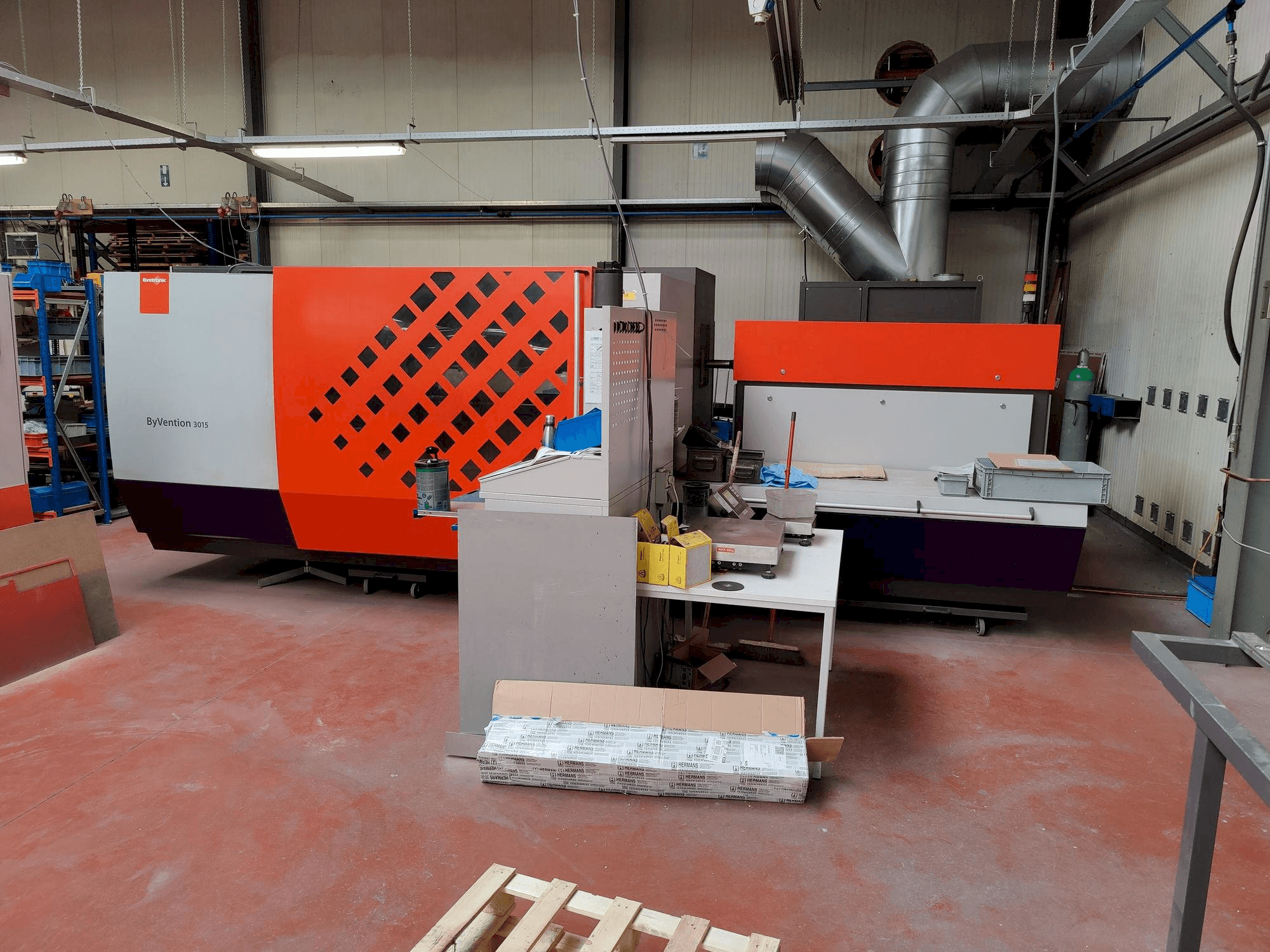 Masina Bystronic ByVention 3015 eestvaade