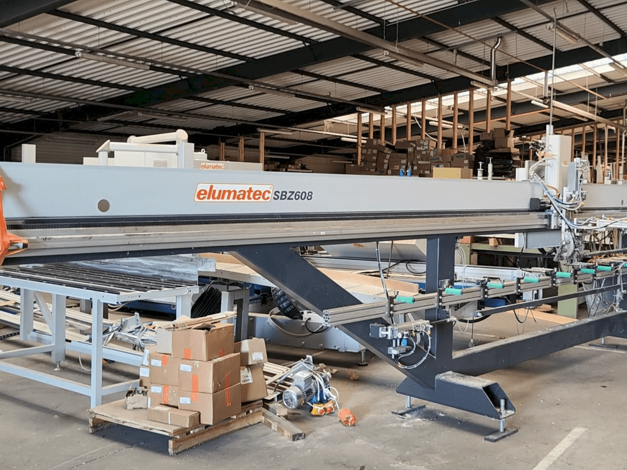 Masina Elumatec SBZ 608 eestvaade