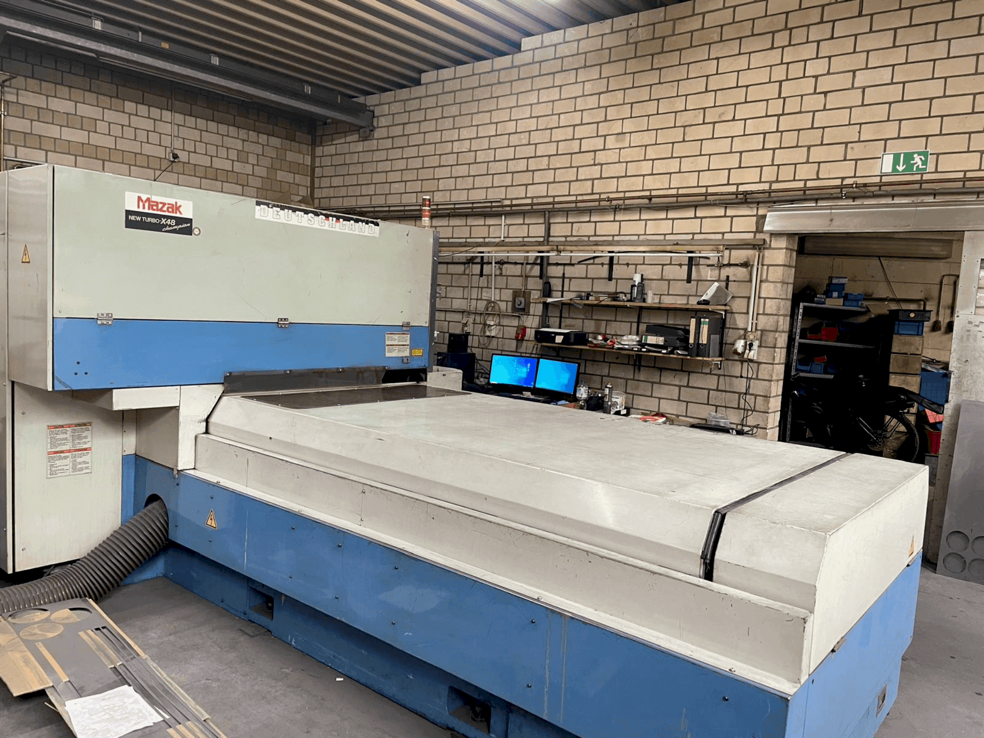Masina Mazak NT-X48 eestvaade
