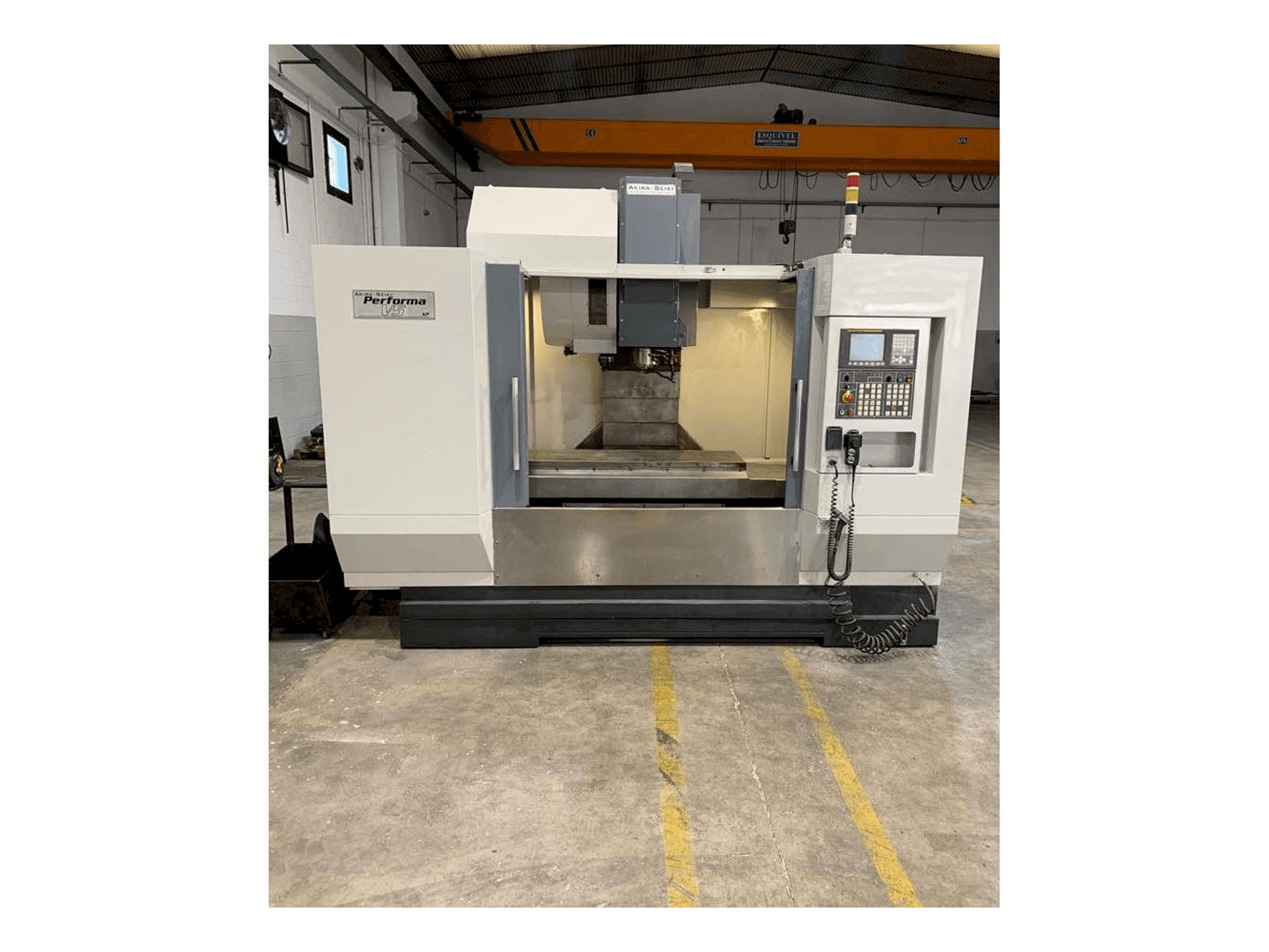 Masina Akira Seiki V5 XP eestvaade