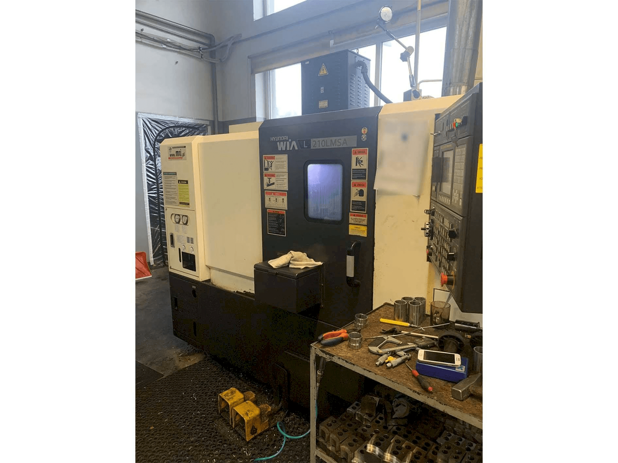 Masina Hyundai Wia L210LMSA eestvaade