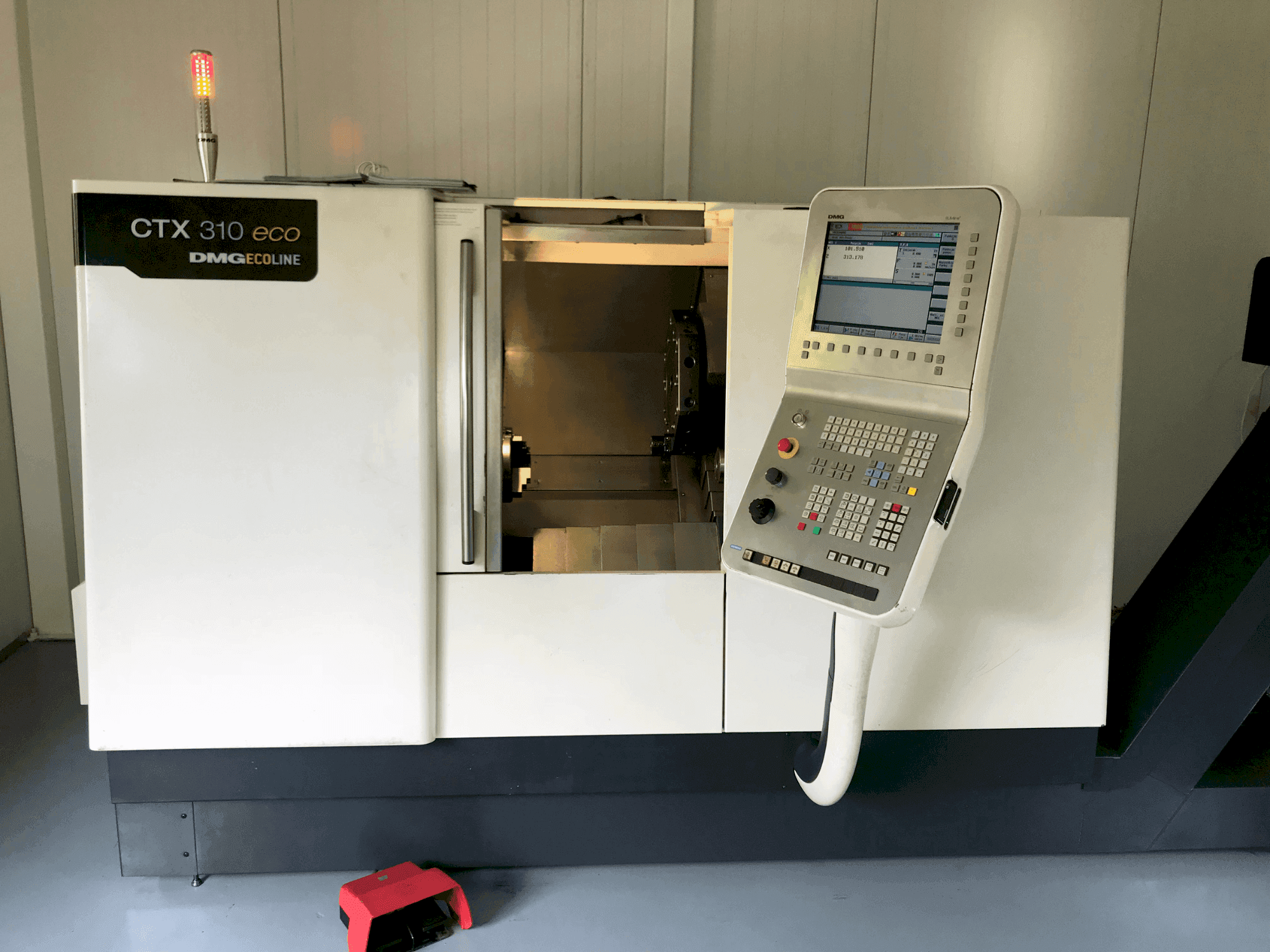 Masina DMG CTX 310 ecoline eestvaade