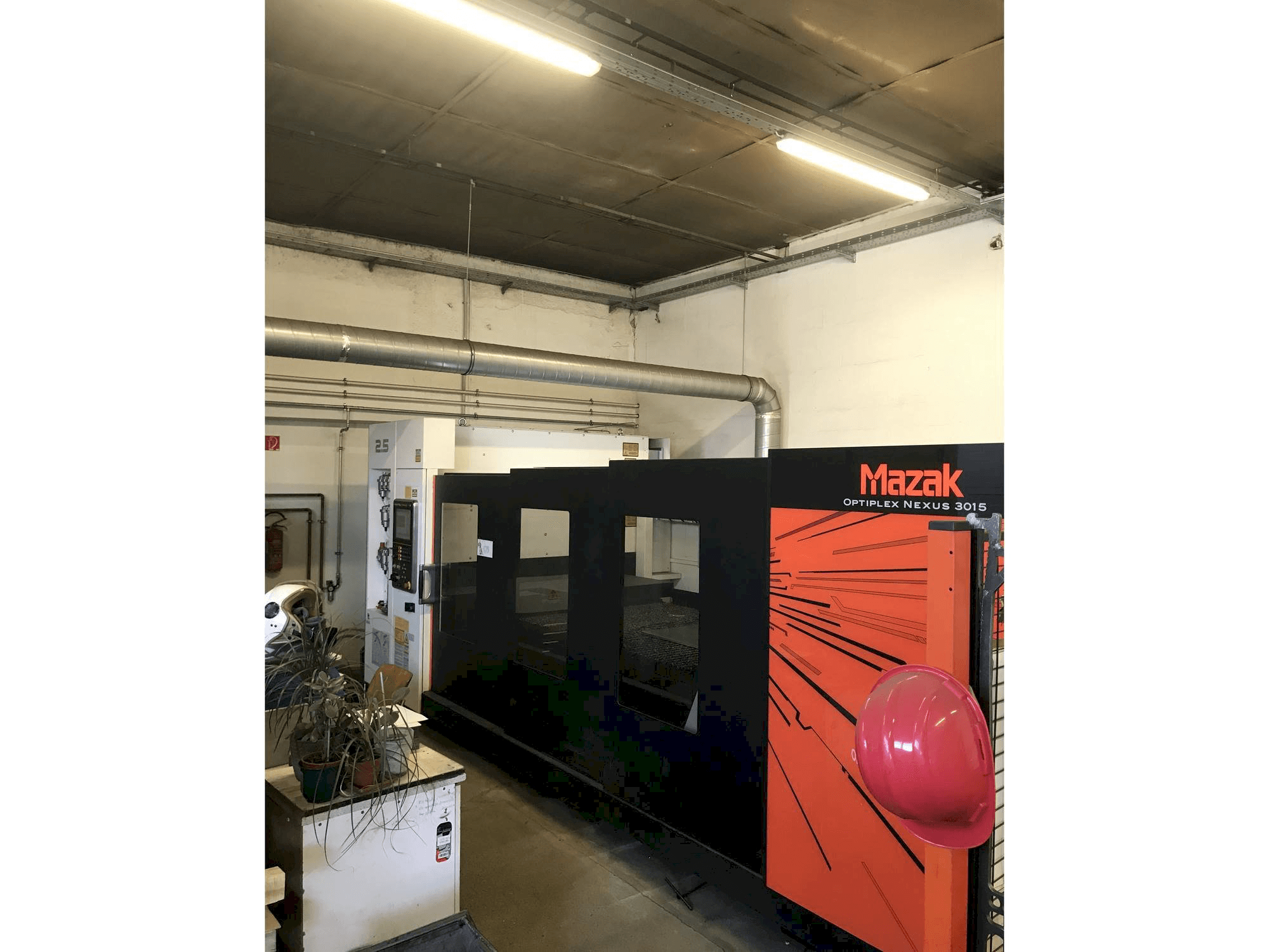 Masina Mazak Optiplex Nexus 3015 eestvaade