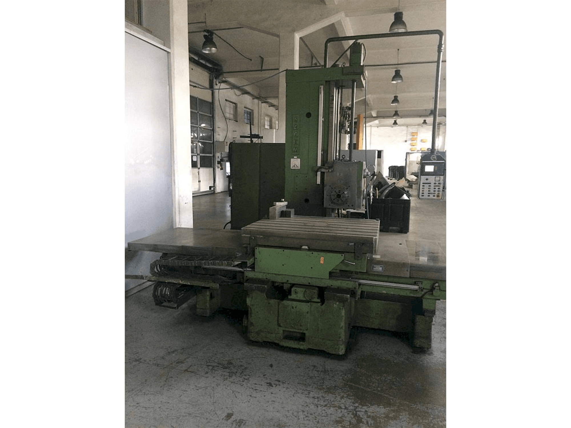 Masina Sacem MST-XC/110 A/C eestvaade