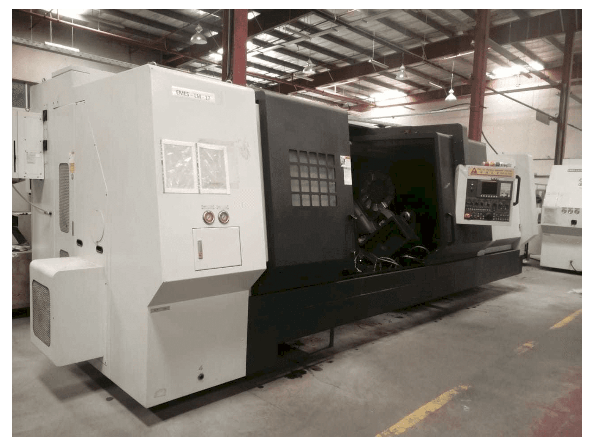 Masina YOU JI YH 50/300 vasaku külje vaade