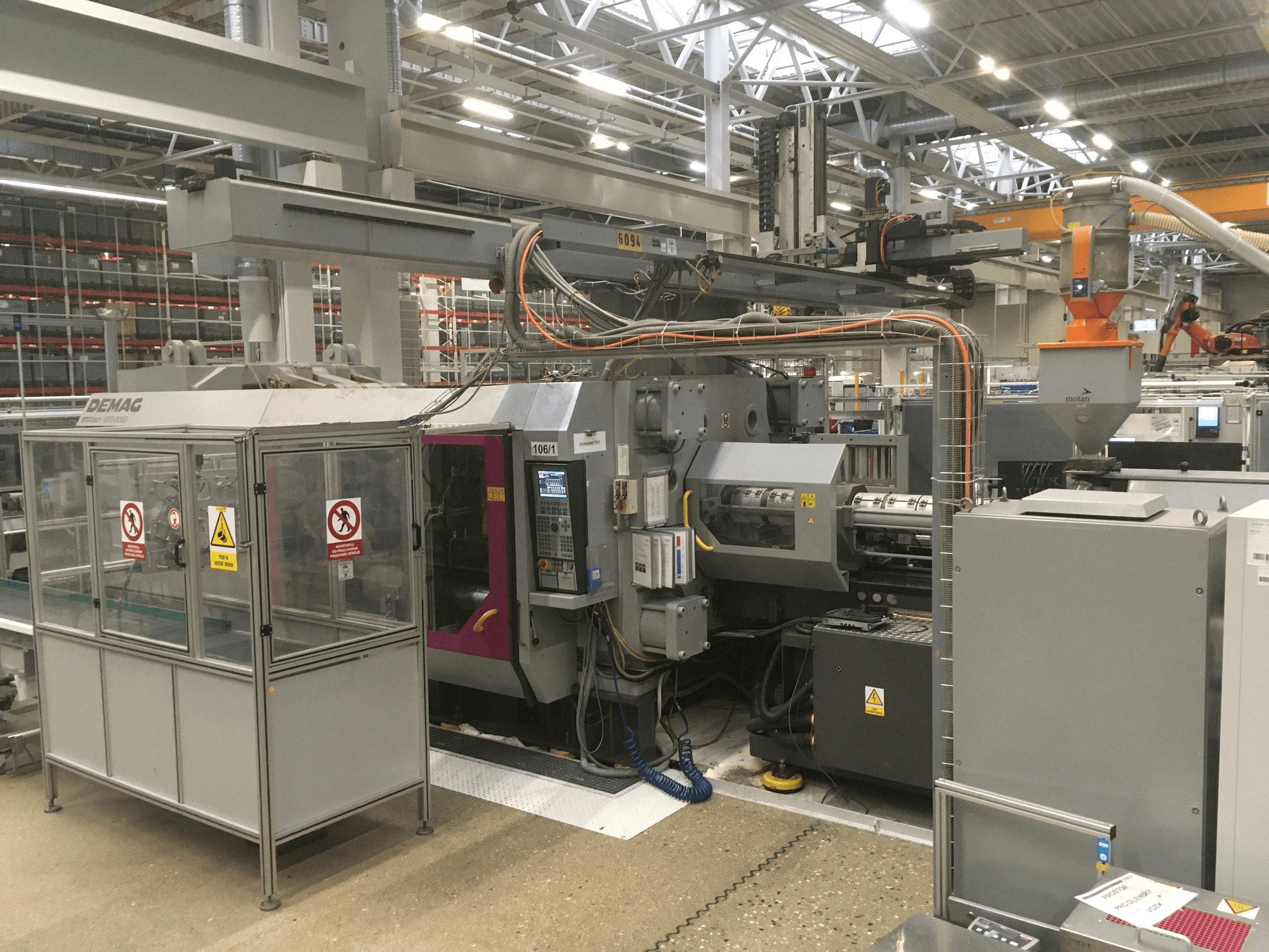 Masina DEMAG Ergotech 1000-8000 eestvaade