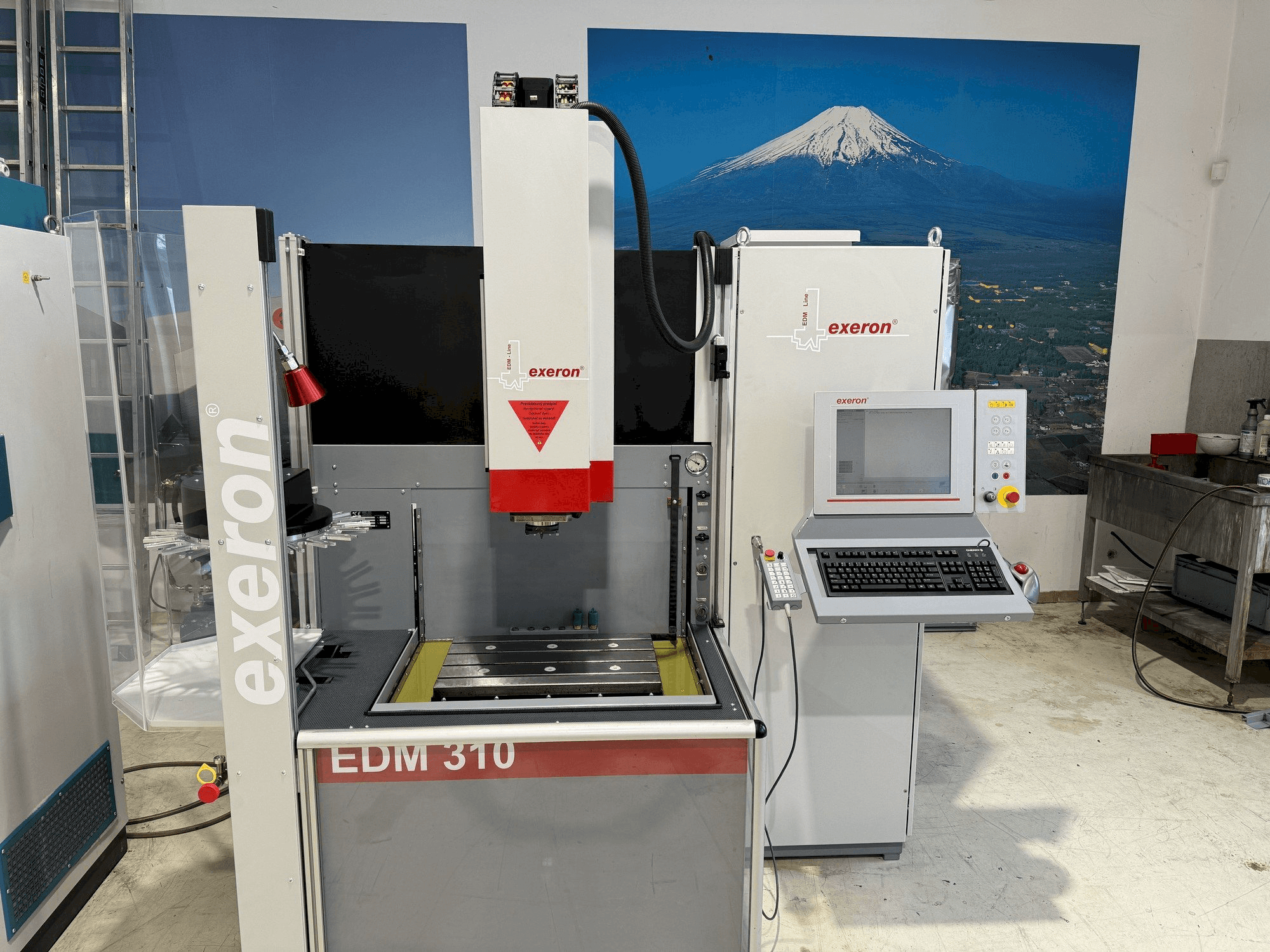 Masina Exeron EDM 310 MF 20 eestvaade