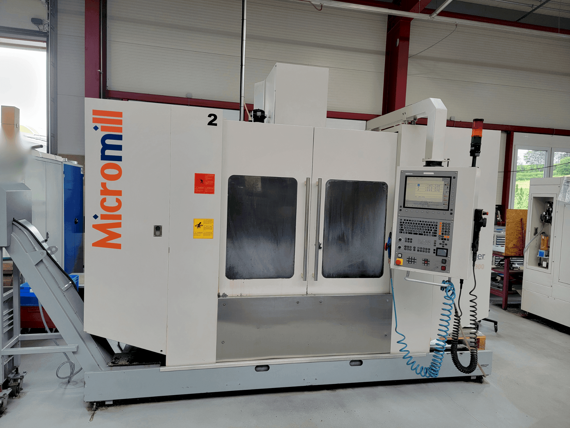 Masina BUFFALO Micromill VMC 1300 eestvaade