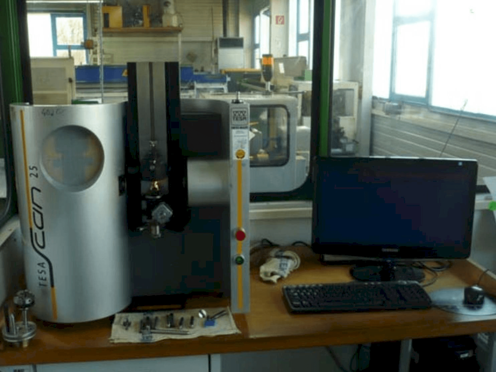 Masina TESA Scan 25 eestvaade