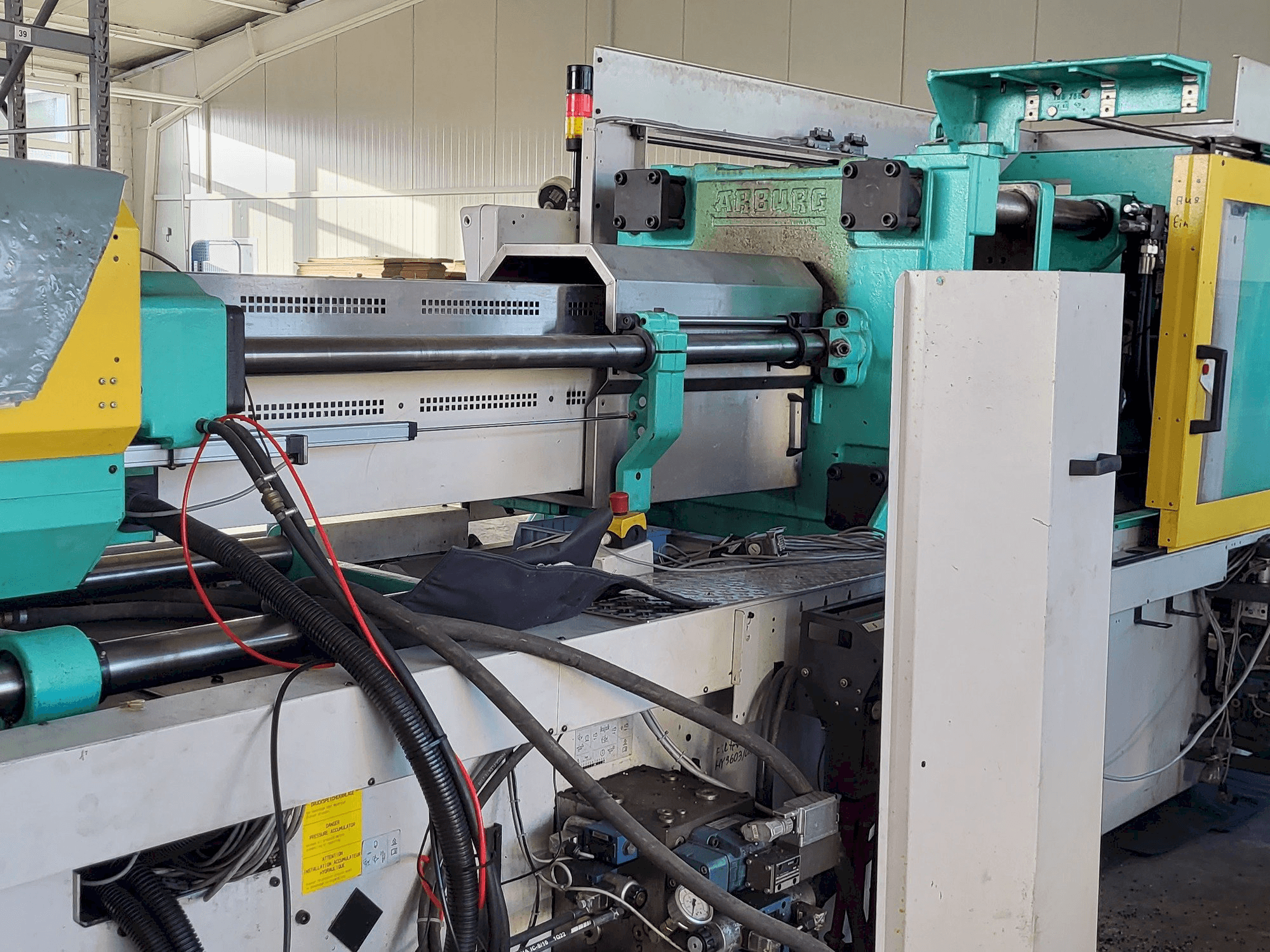 Masinavaade Arburg Allrounder Centex 570C2200-1300 vasakult