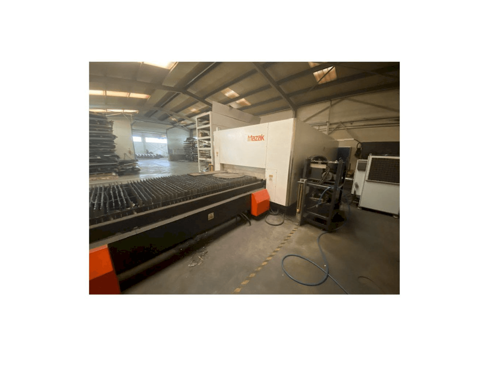 Masina Mazak Optiplex Nexus 3015 eestvaade