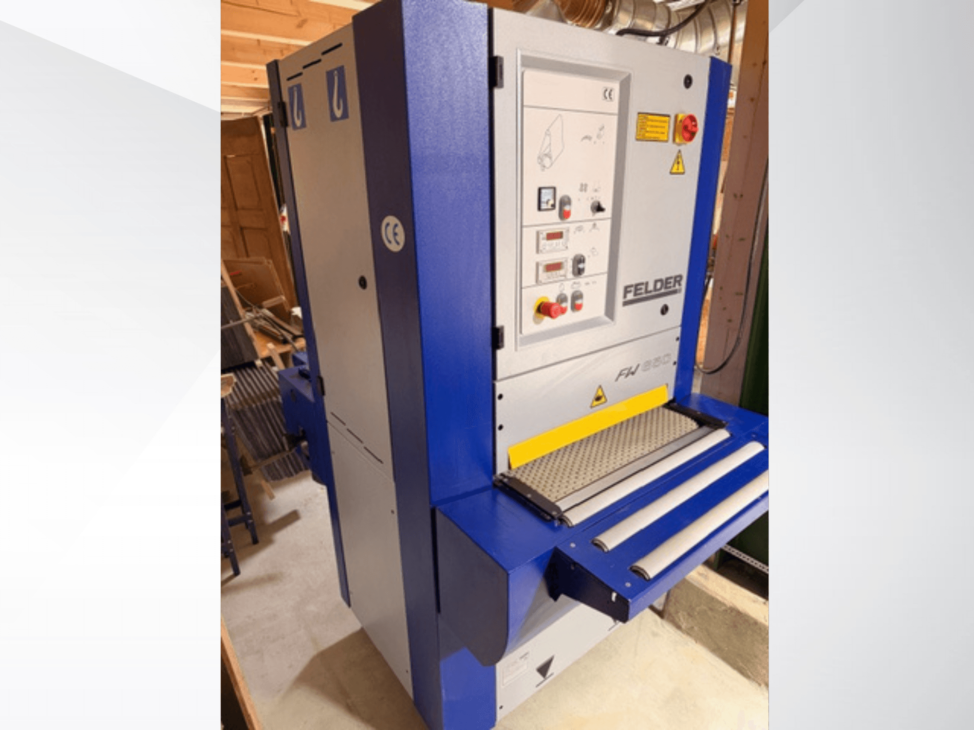 Felder FH 930 höövel, esiplaan, juhtpaneel, turvaelemendid ja sisse- ja väljapoole suunatud rullid nähtavad.