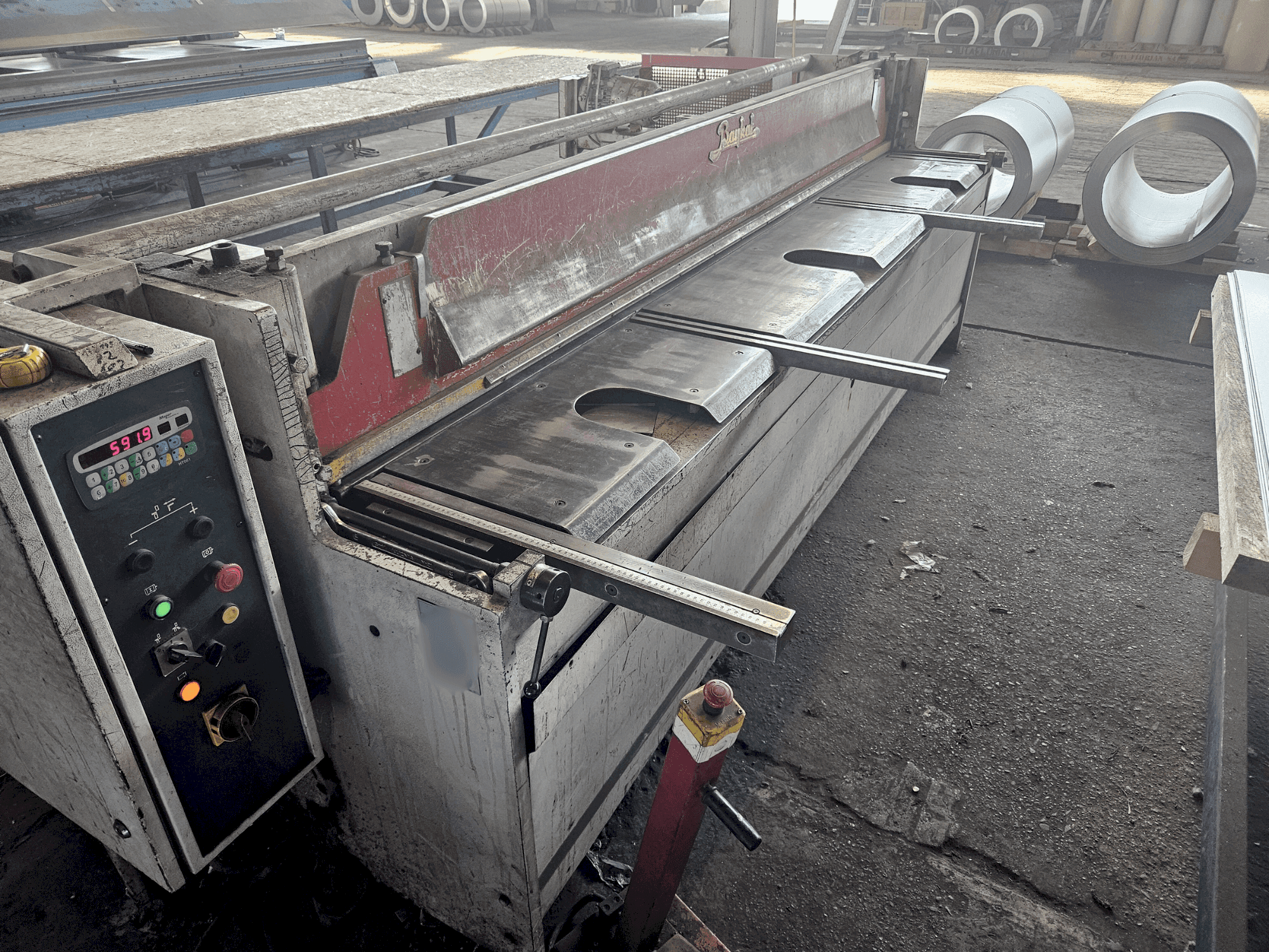 Masina Baykal RGS 3150x3 eestvaade